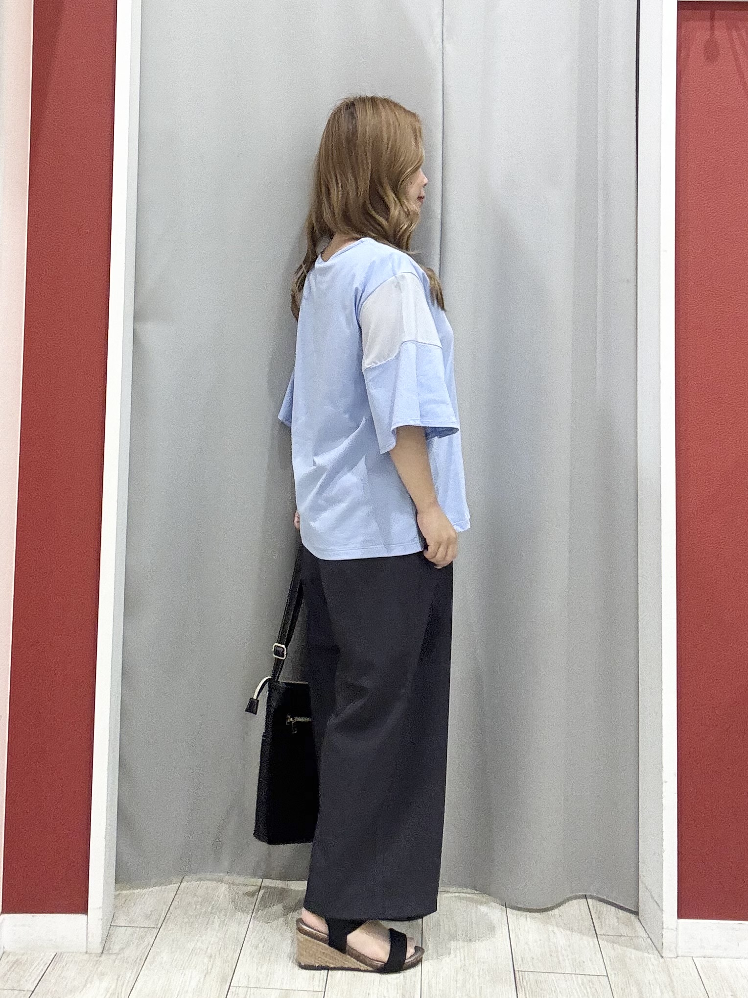 shioさんの「SHOO･LA･RUE｜【ひんやり/洗濯機可/S-LL】程よいVネックですっきり魅せる ジップアップ 7分袖シアーカーディガ」を使ったコーディネート