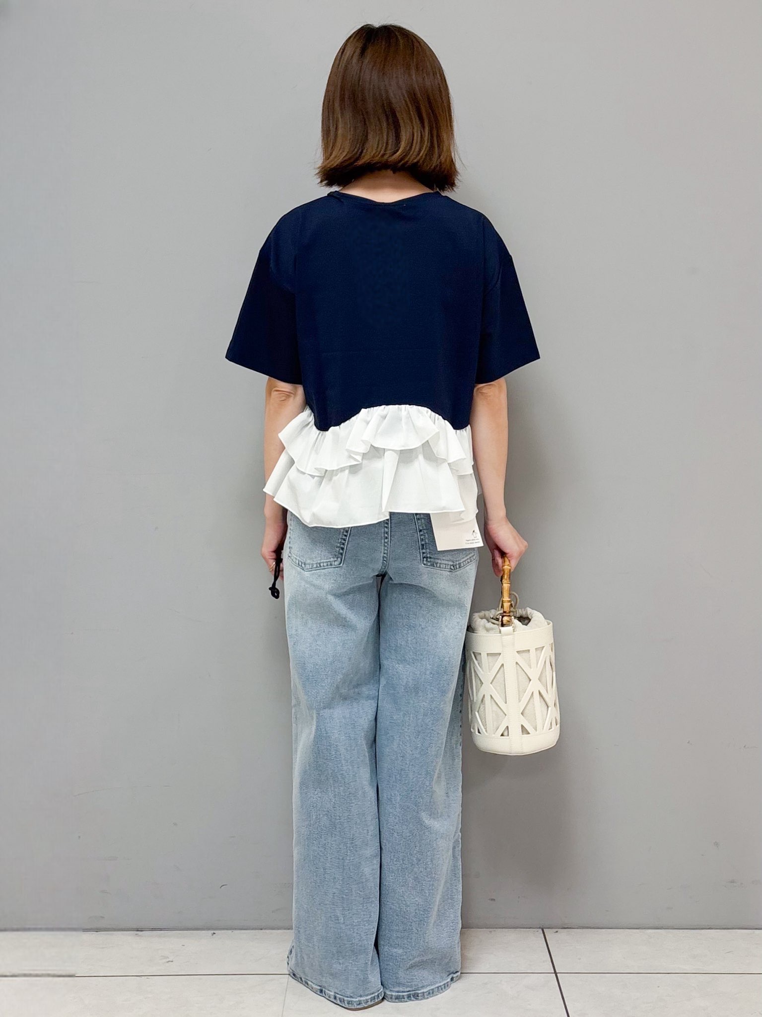yさんの「OPAQUE.CLIP｜裾フリルドッキングTシャツ【洗濯機OK】」を使ったコーディネート