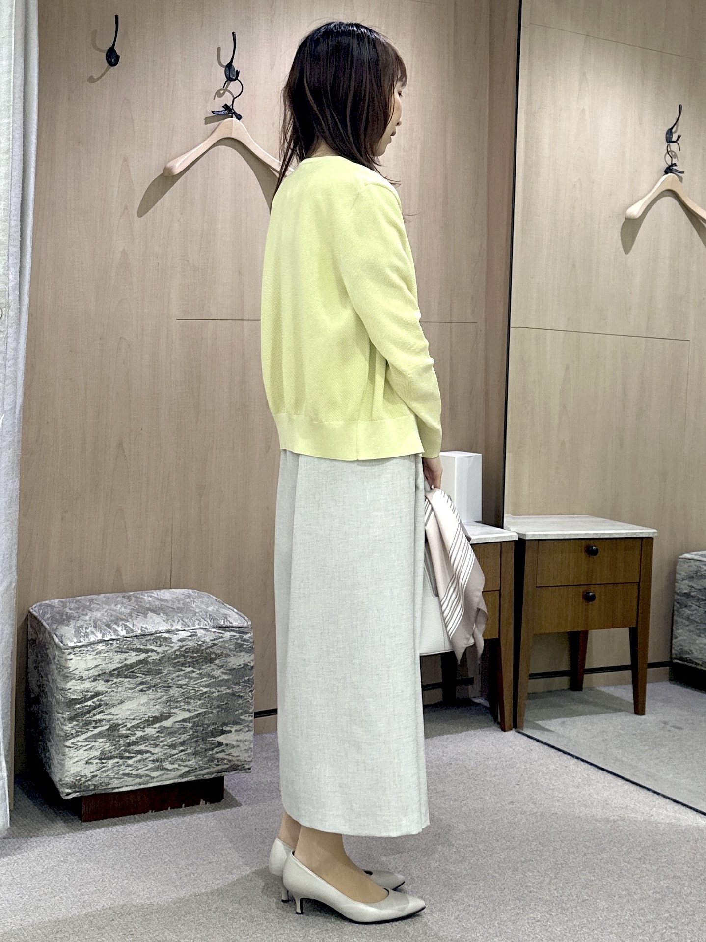 Miwaさんの「UNTITLED｜【アンサンブル可】ラメ混クルーネックカーディガン」を使ったコーディネート