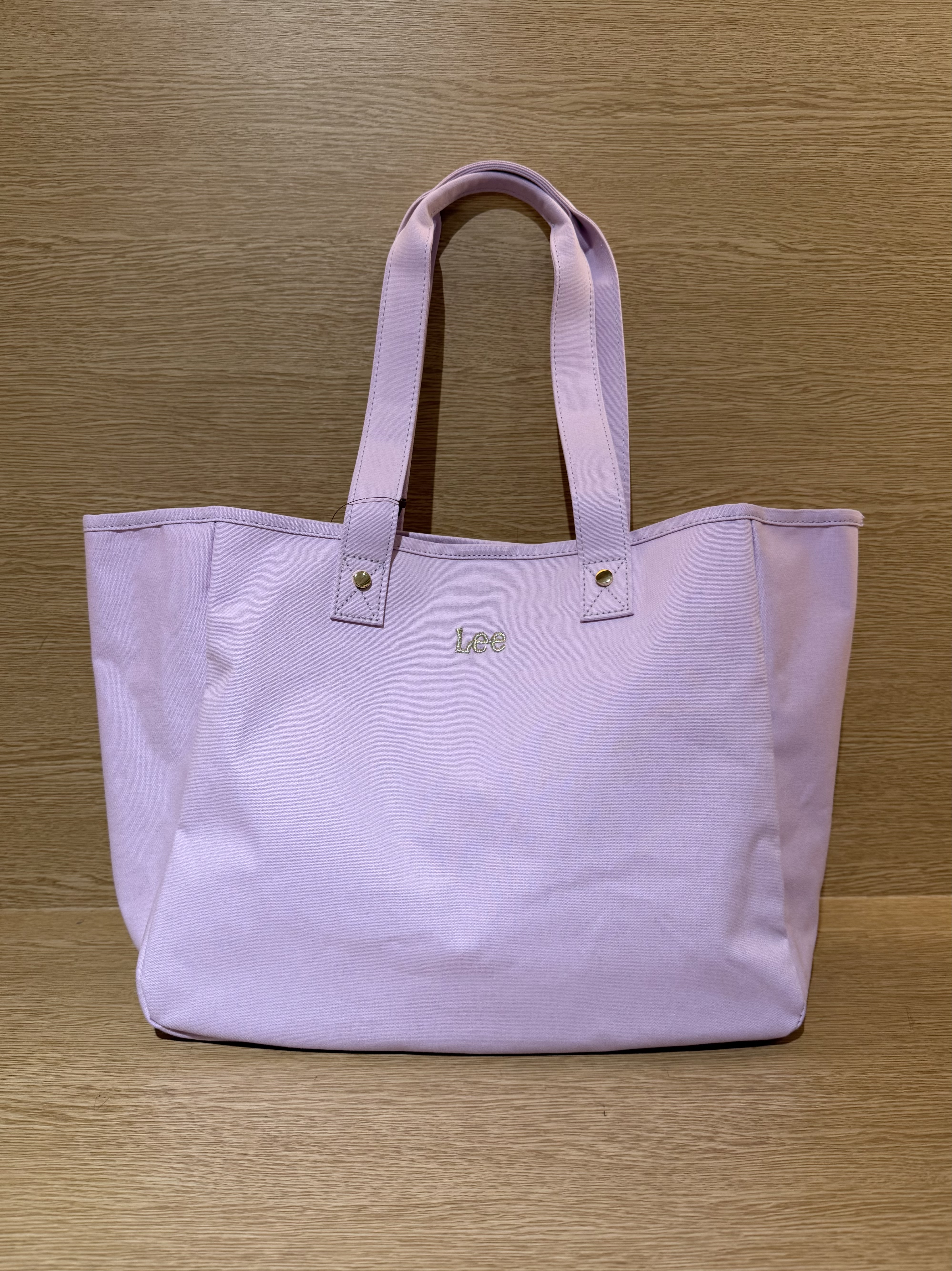 みーさんの「grove｜【Lee】ビッグトート」を使ったコーディネート