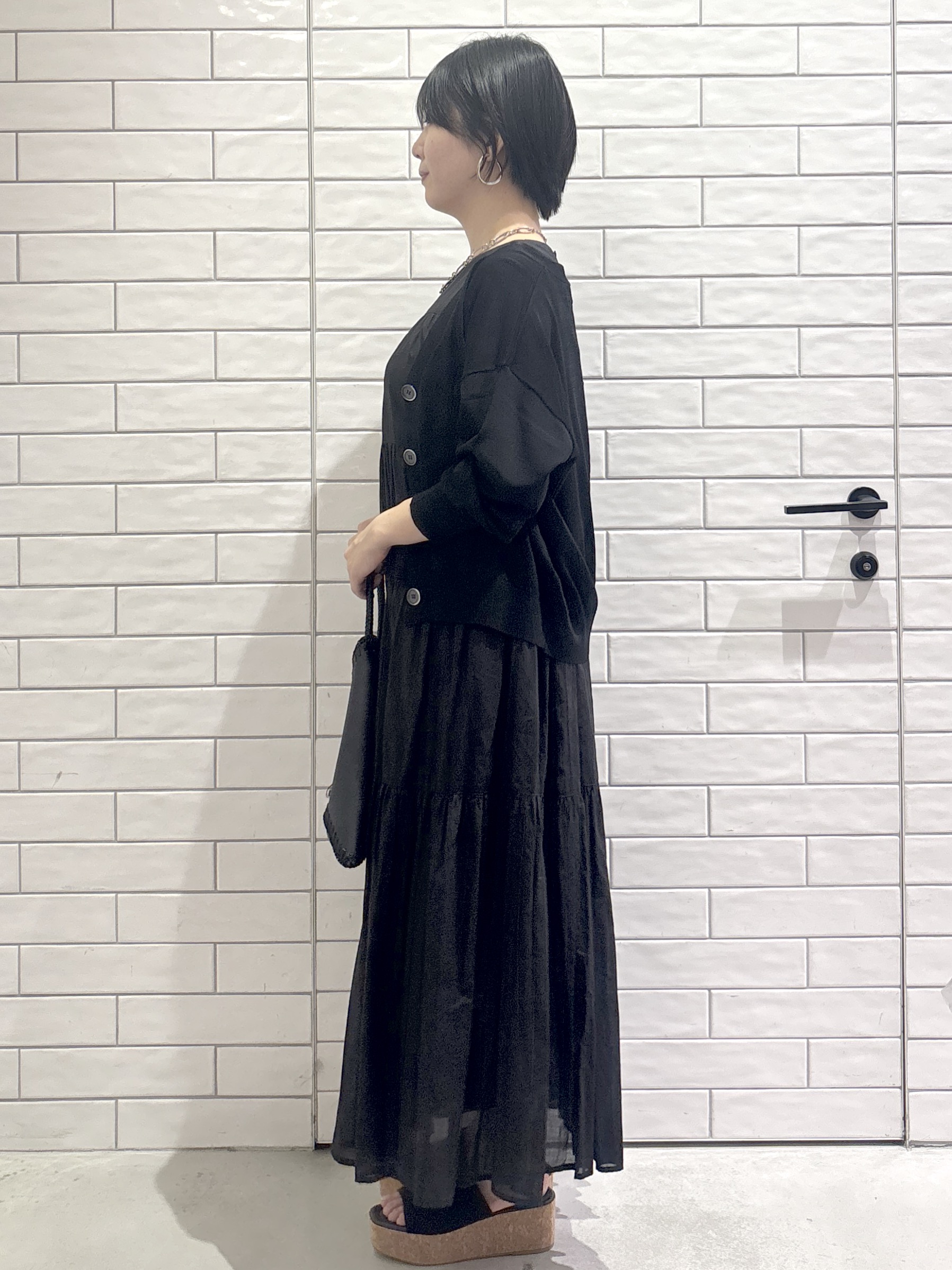 ayumiさんの「OPAQUE.CLIP｜【UV／接触冷感】Vネックリラクシーニットカーディガン《洗濯機OK／抗ピル》」を使ったコーディネート