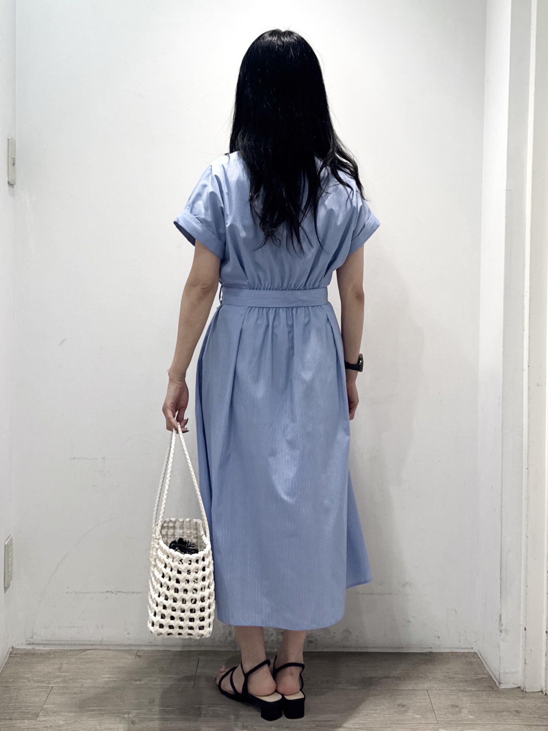 yuicciさんの「OPAQUE.CLIP｜【接触冷感／UV】ストライプタックシャツワンピース《洗濯機OK》」を使ったコーディネート