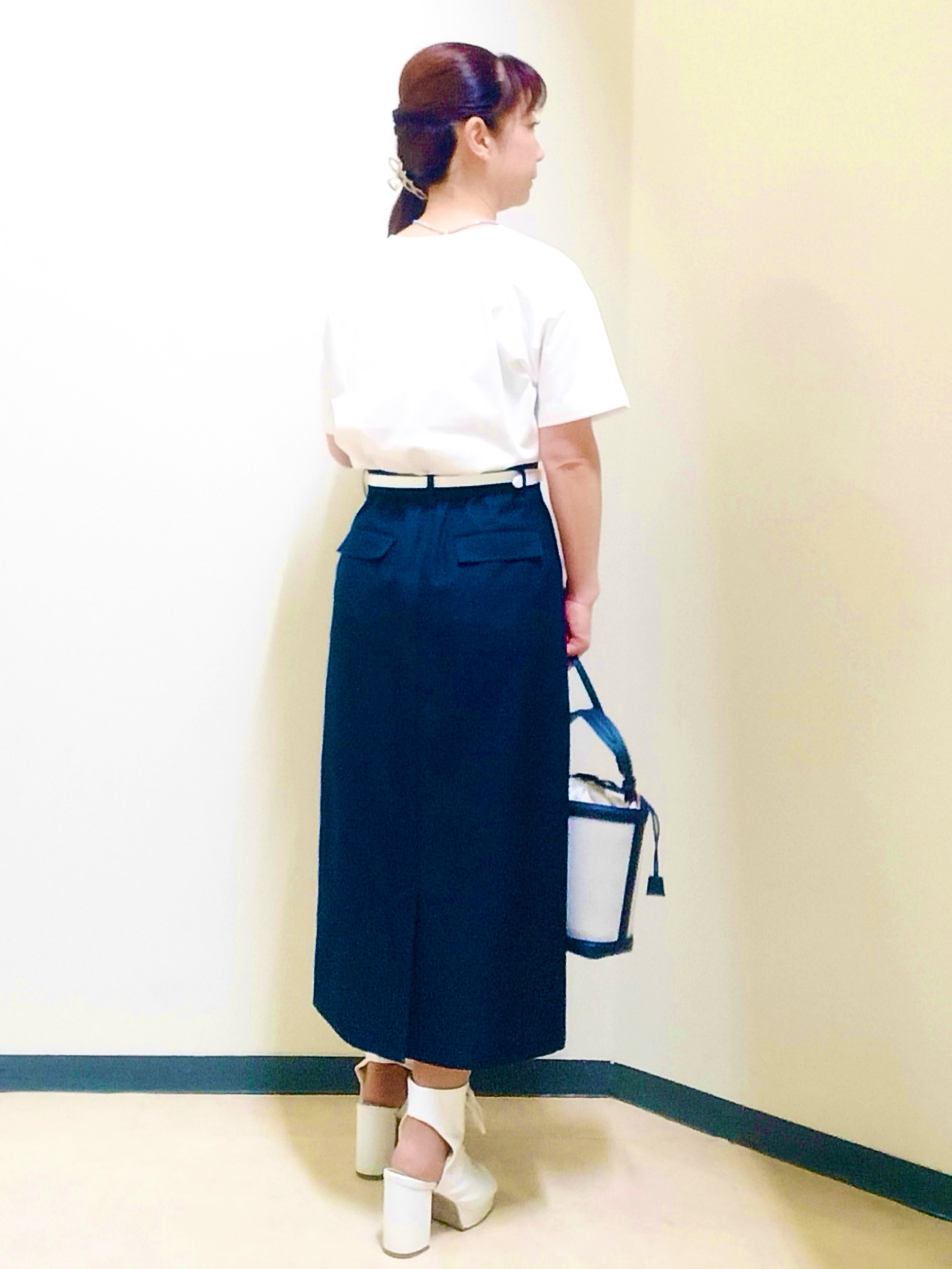 花さんの「Reflect｜【接触冷感】ラインアート刺繍Tシャツ」を使ったコーディネート