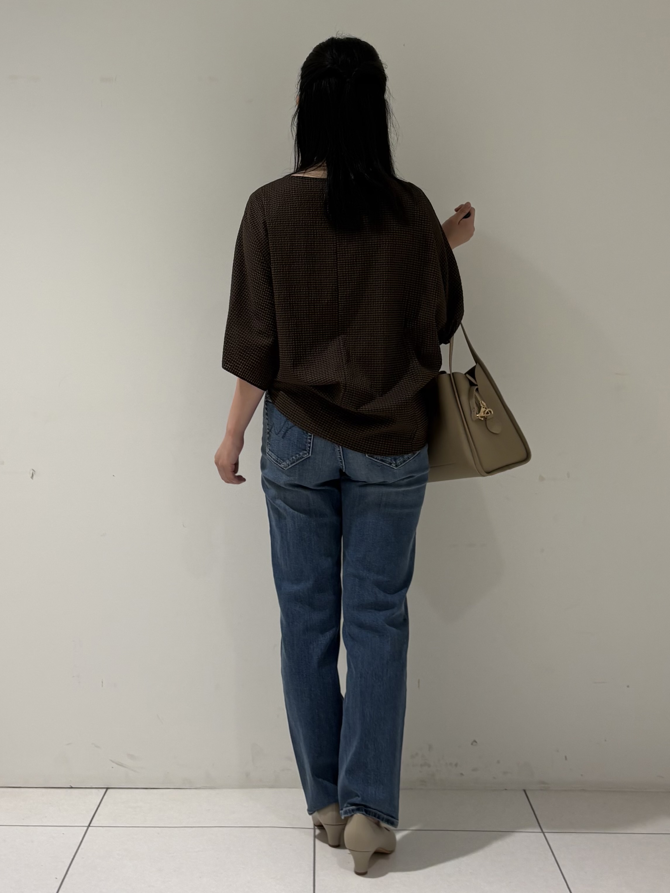 momokoさんの「INDIVI｜【体型カバー】サッカーチェックドルマントップス」を使ったコーディネート