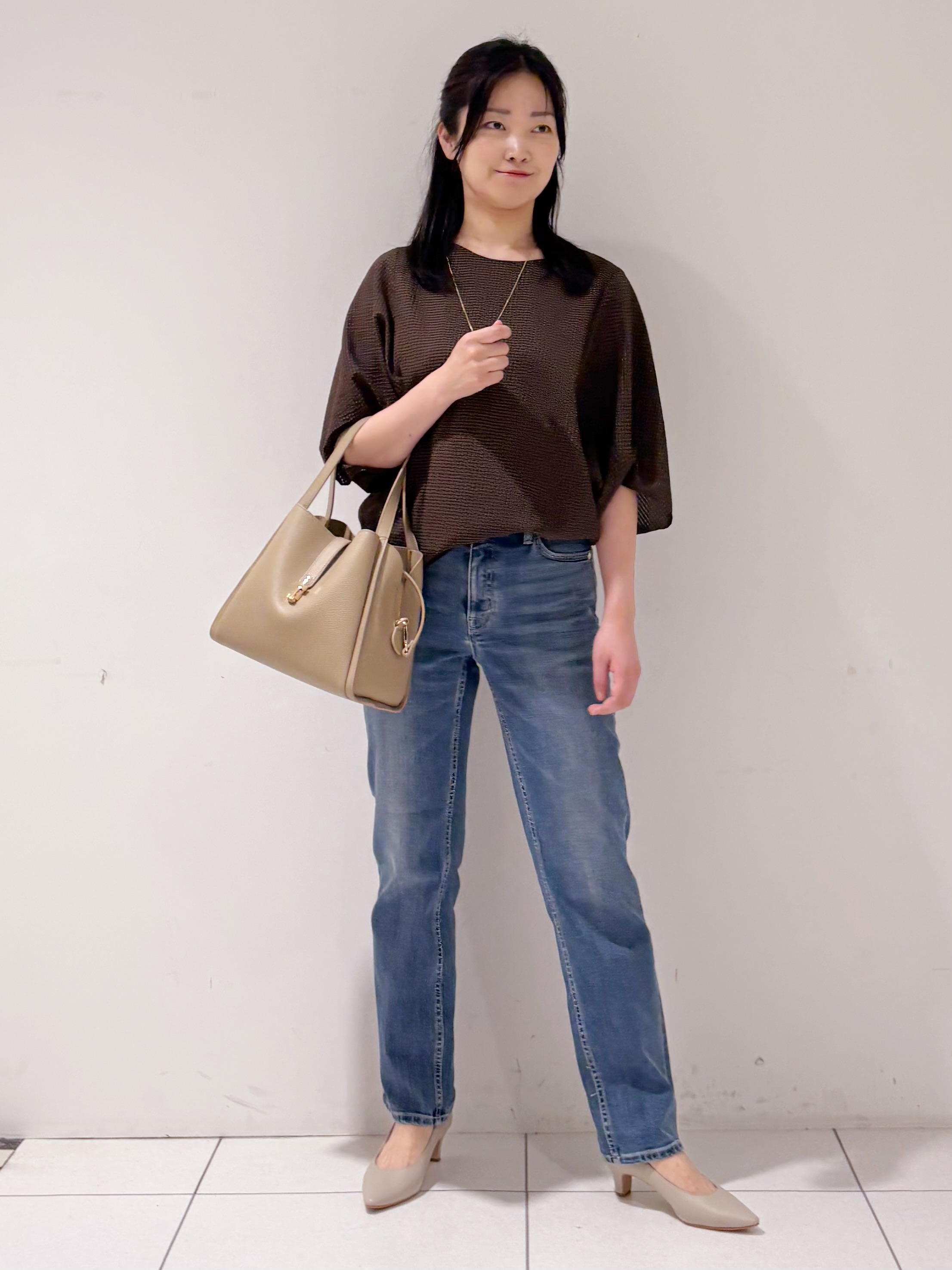 momokoさんの「INDIVI｜【体型カバー】サッカーチェックドルマントップス」を使ったコーディネート