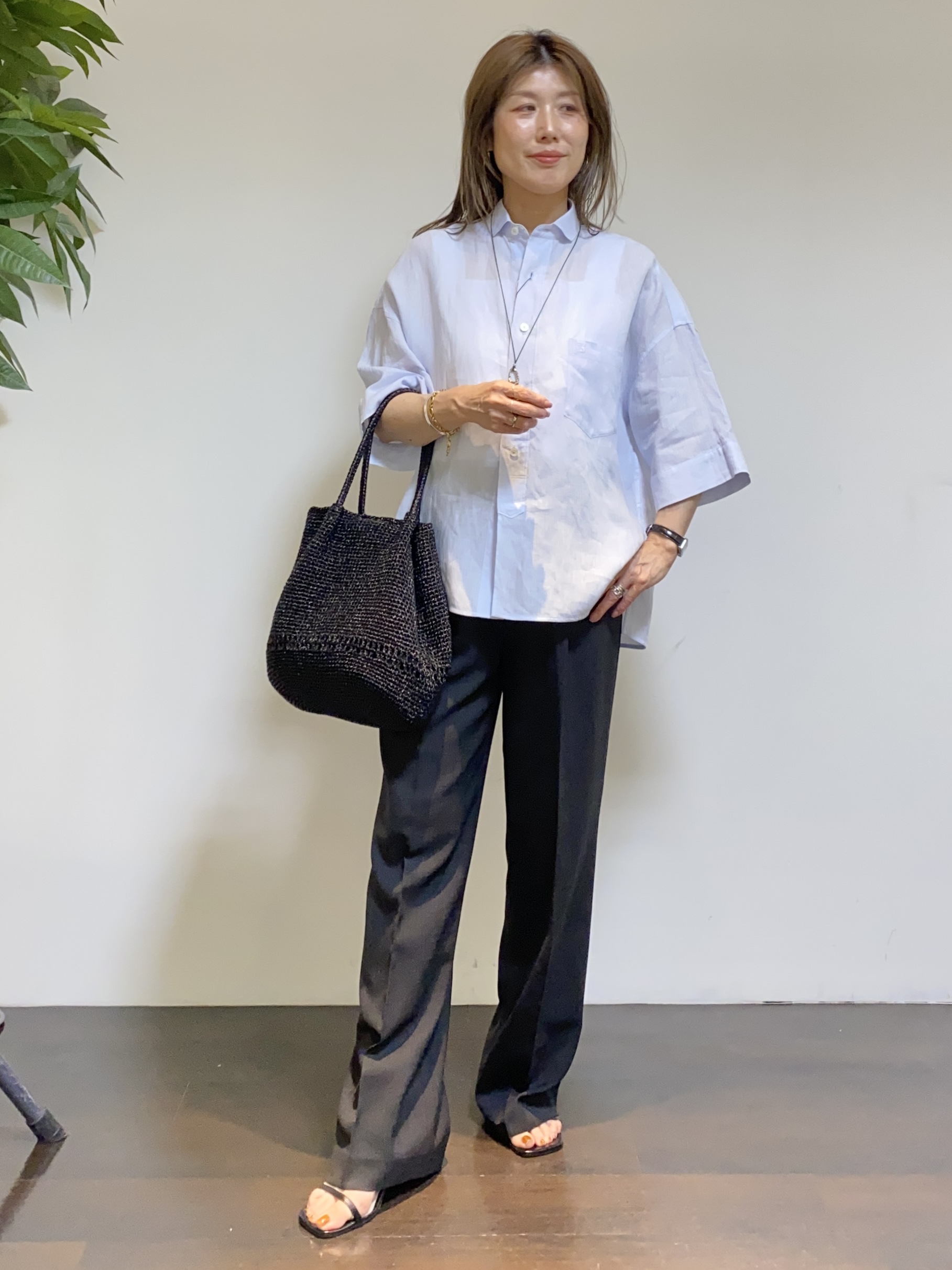 tomoさんの「UNTITLED｜【TICCA】リネン半袖シャツ」を使ったコーディネート