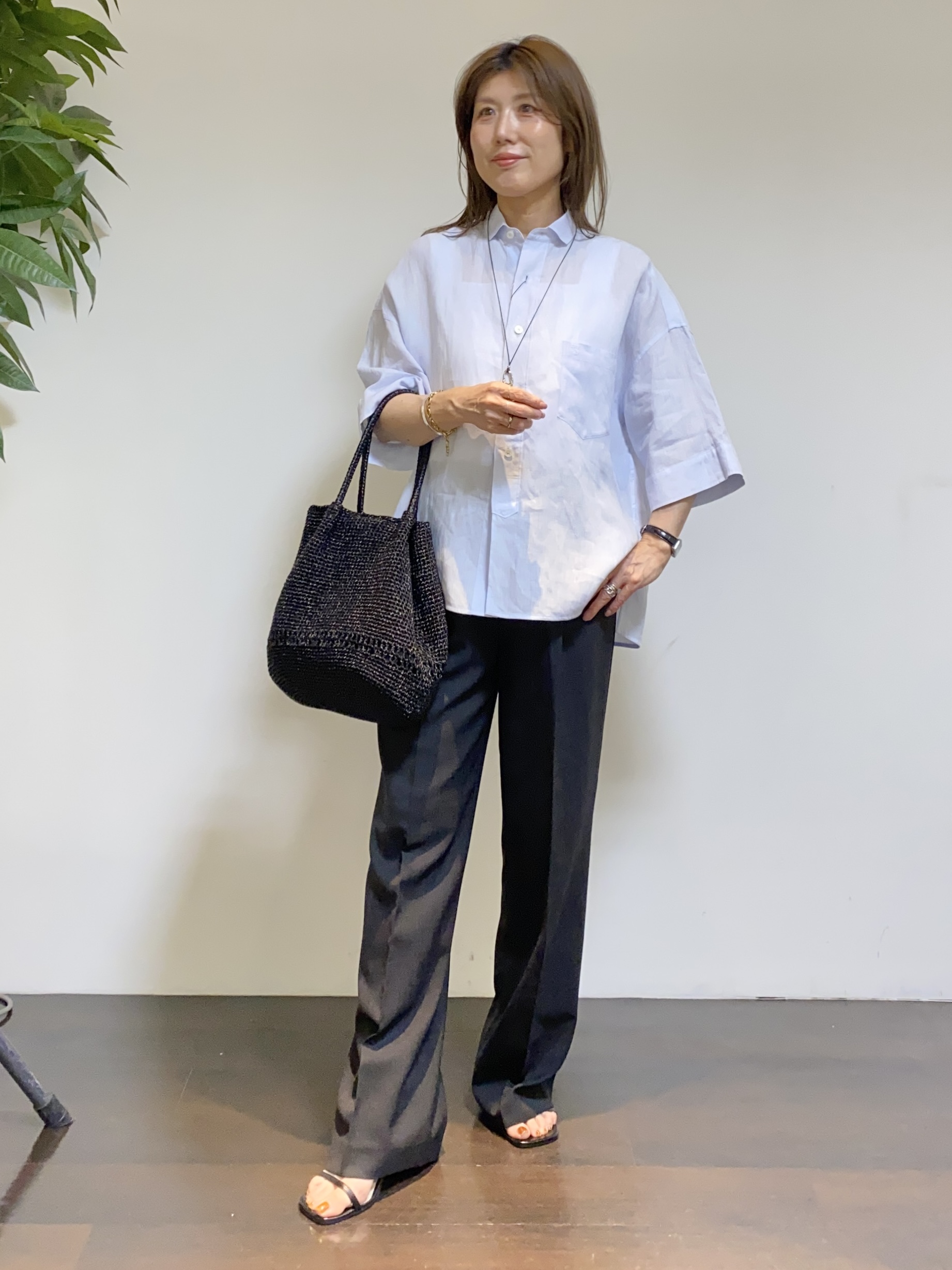 tomoさんの「UNTITLED｜【TICCA】リネン半袖シャツ」を使ったコーディネート