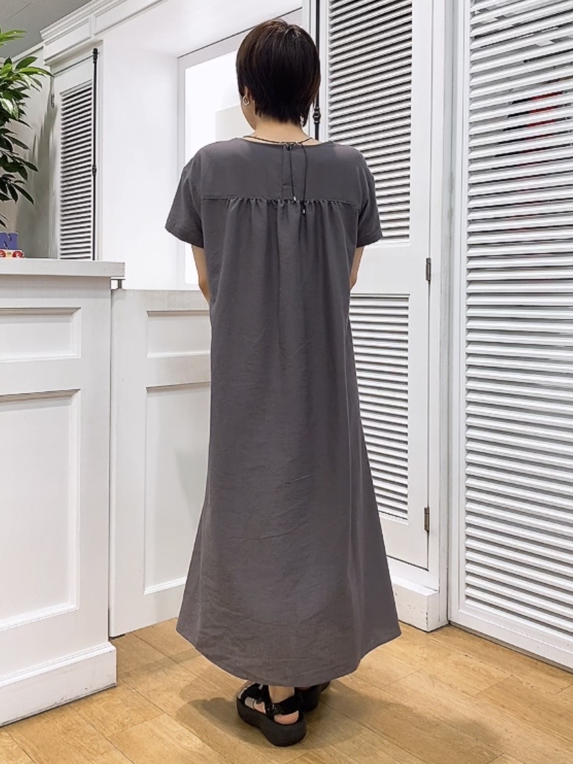 Hamaさんの「Dessin｜【洗える】ウエストギャザーリネン混ワンピース」を使ったコーディネート