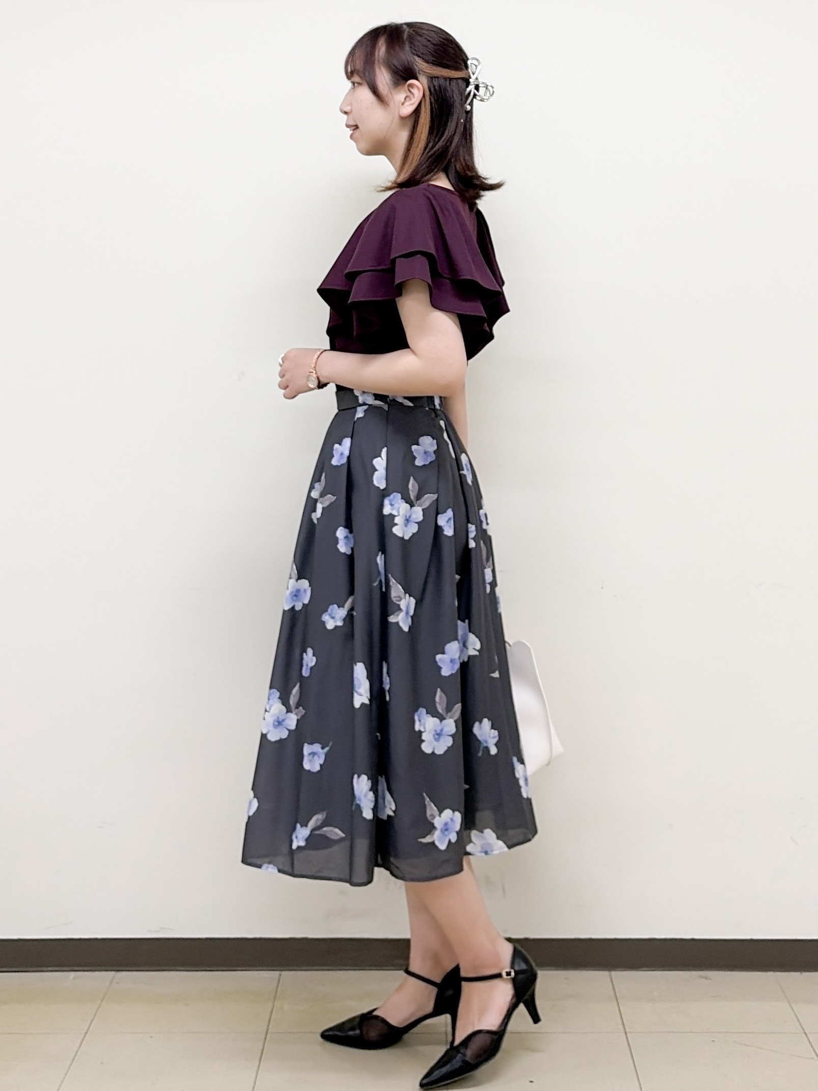 yurinaさんの「index｜【接触冷感】ダブルフレアキーネックトップス《UVケア／洗濯機OK》」を使ったコーディネート