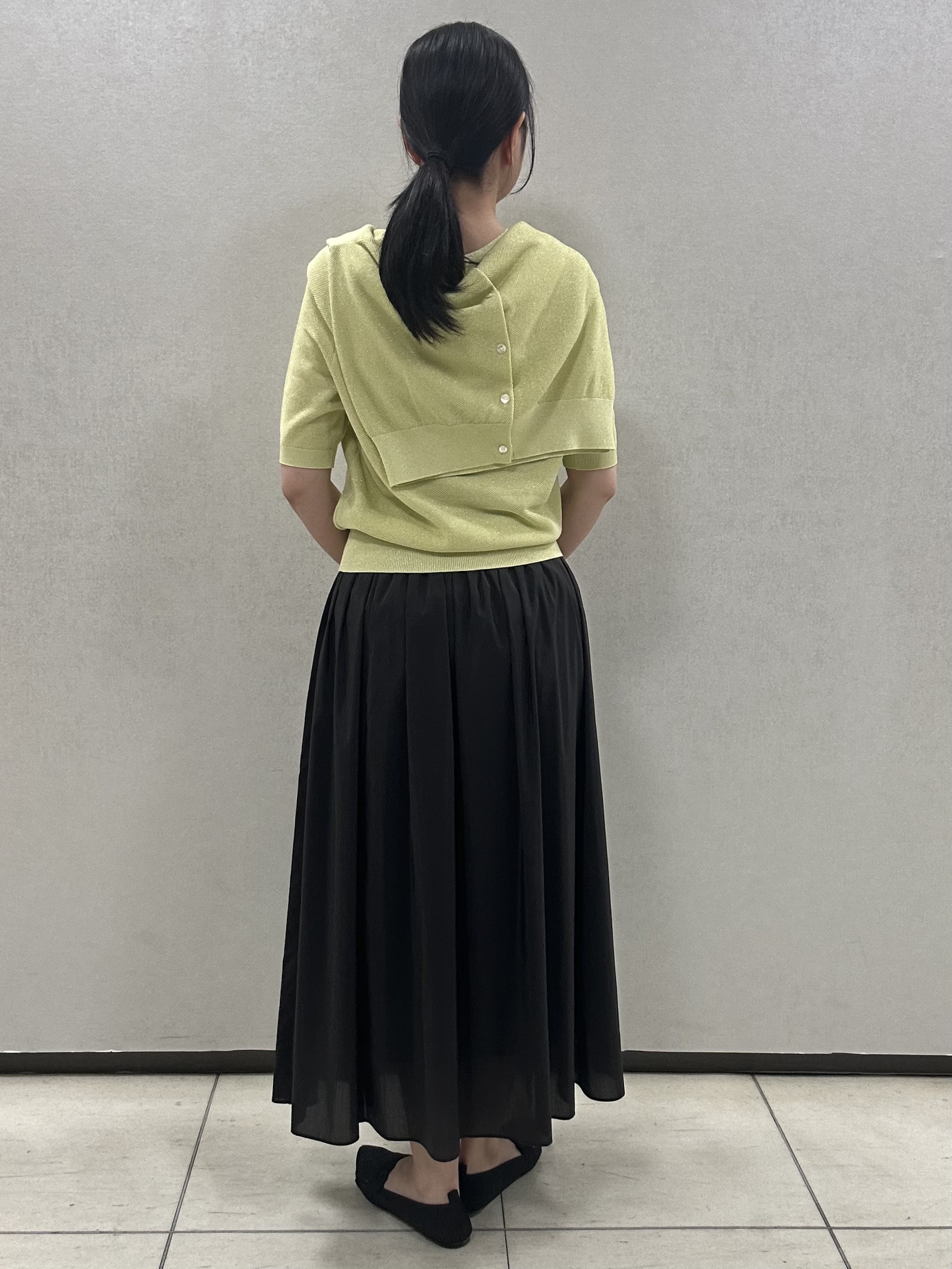 miiさんの「UNTITLED｜【アンサンブル可】ラメ混クルーネックカーディガン」を使ったコーディネート