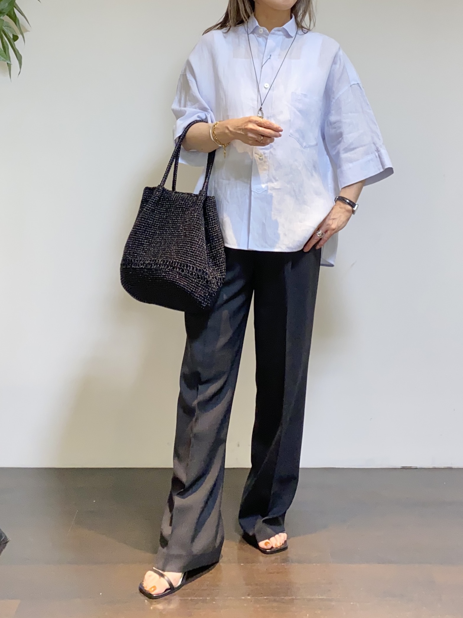 tomoさんの「UNTITLED｜【TICCA】リネン半袖シャツ」を使ったコーディネート