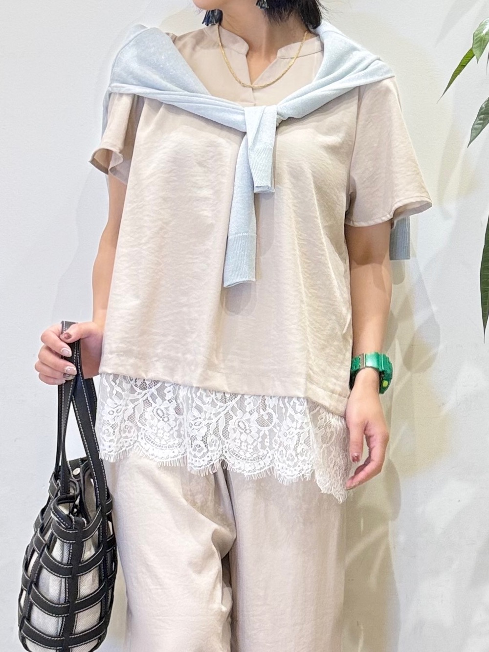 misakiさんの「SHOO･LA･RUE｜【さらり快適/洗濯機可/S-LL】シアーラメカーディガン」を使ったコーディネート