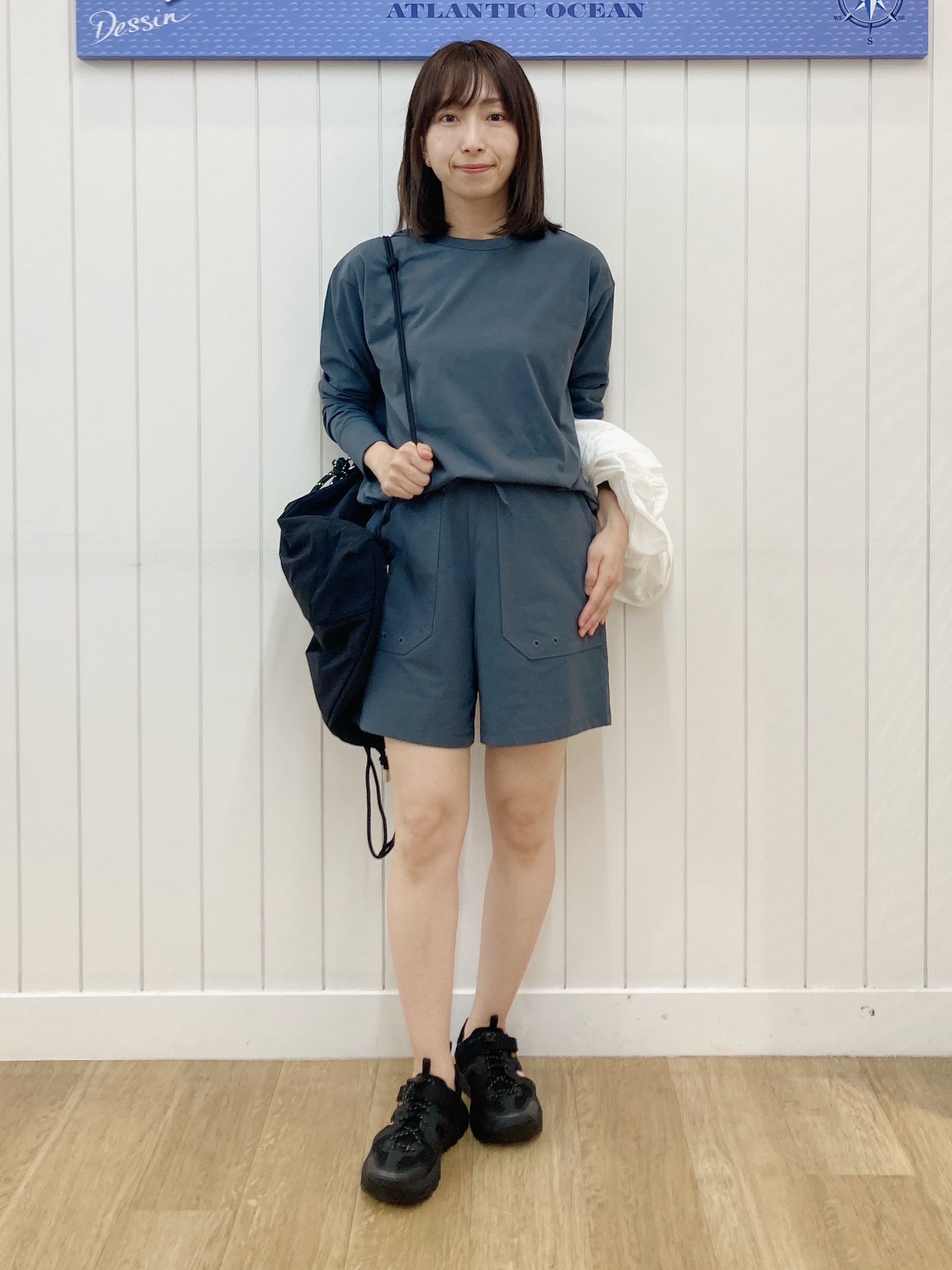 yoshiさんの「Dessin｜【吸水速乾/UVカット】ラッシュガード ロングTシャツ」を使ったコーディネート