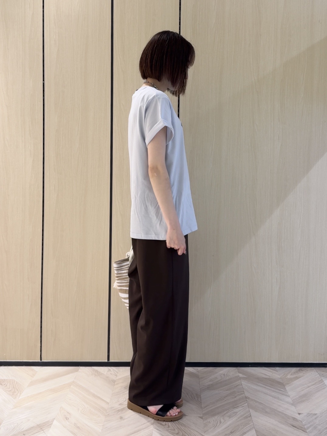 𝐜𝐡𝐢𝐤𝐚さんの「SHOO･LA･RUE｜【綿100%/ひんやり/S-LL】選べる3柄 大人のプリントTシャツ」を使ったコーディネート