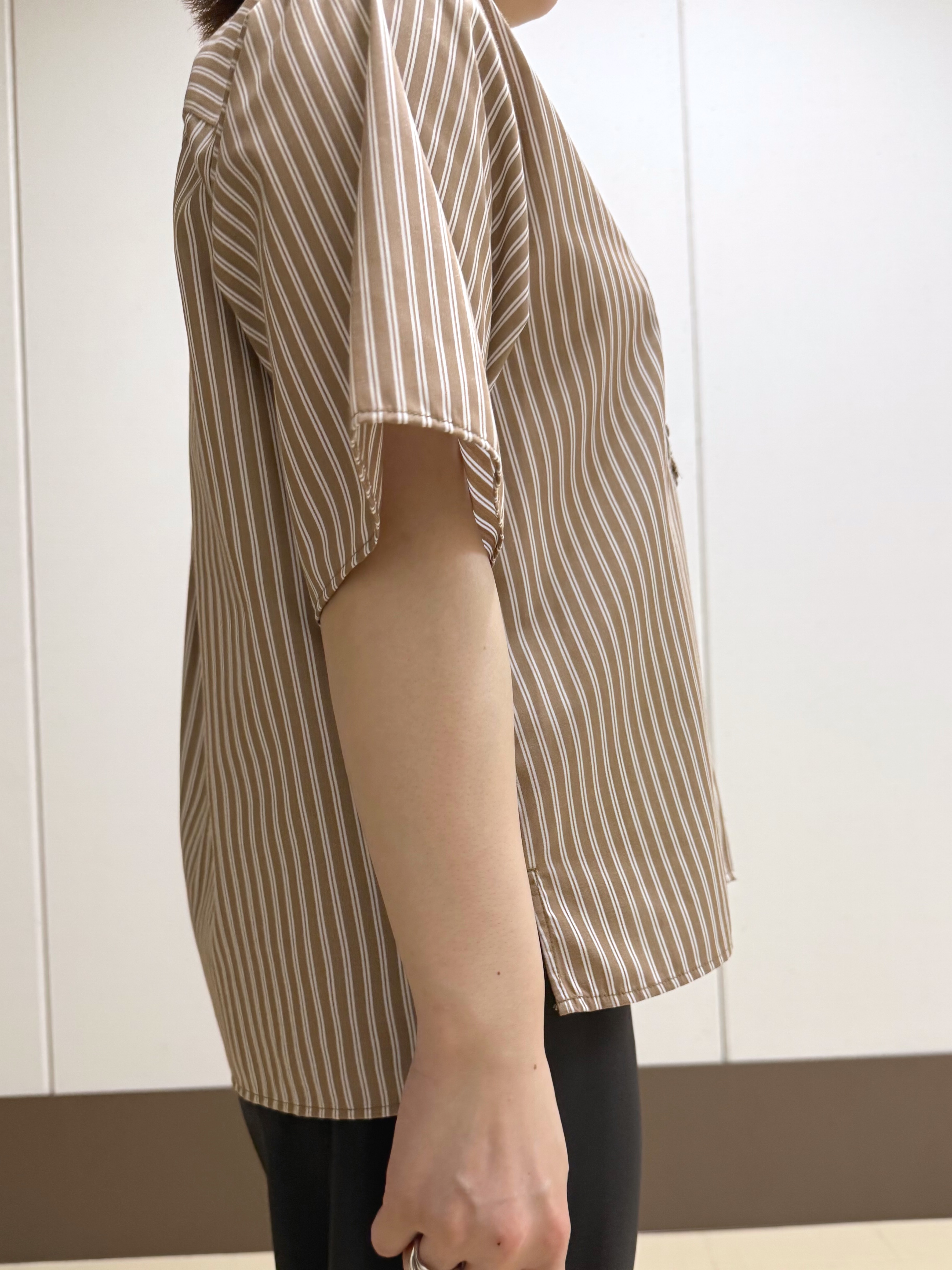 Rikoさんの「INDIVI｜【UVケア／吸汗速乾／着映え】フリルピンタックブラウス」を使ったコーディネート