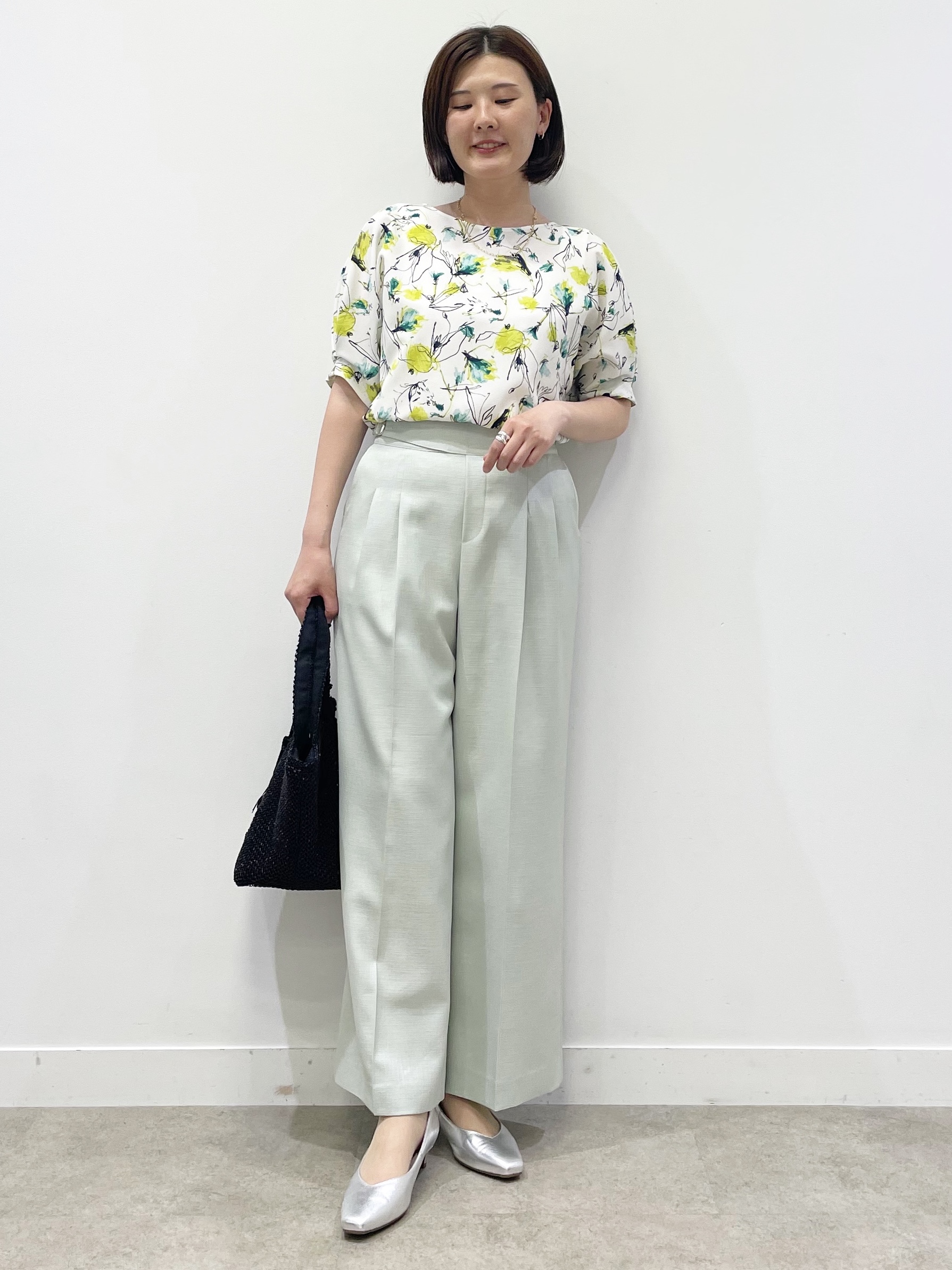 あやたかさんの「Reflect｜【セットアップ可】ボタニカル調プリントブラウス」を使ったコーディネート
