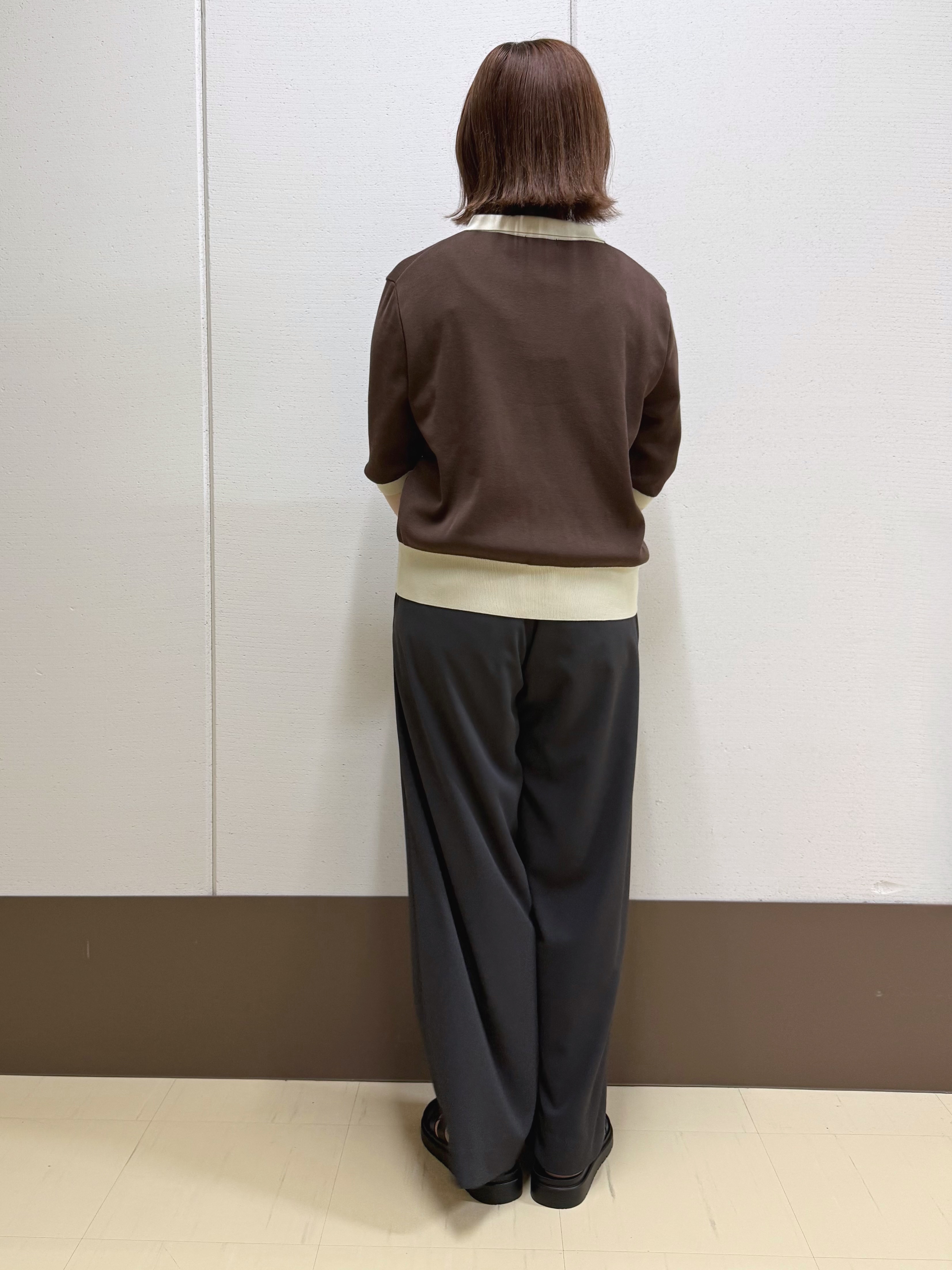 Rikoさんの「INDIVI｜【バイカラー】衿付きシャツ風ニット」を使ったコーディネート