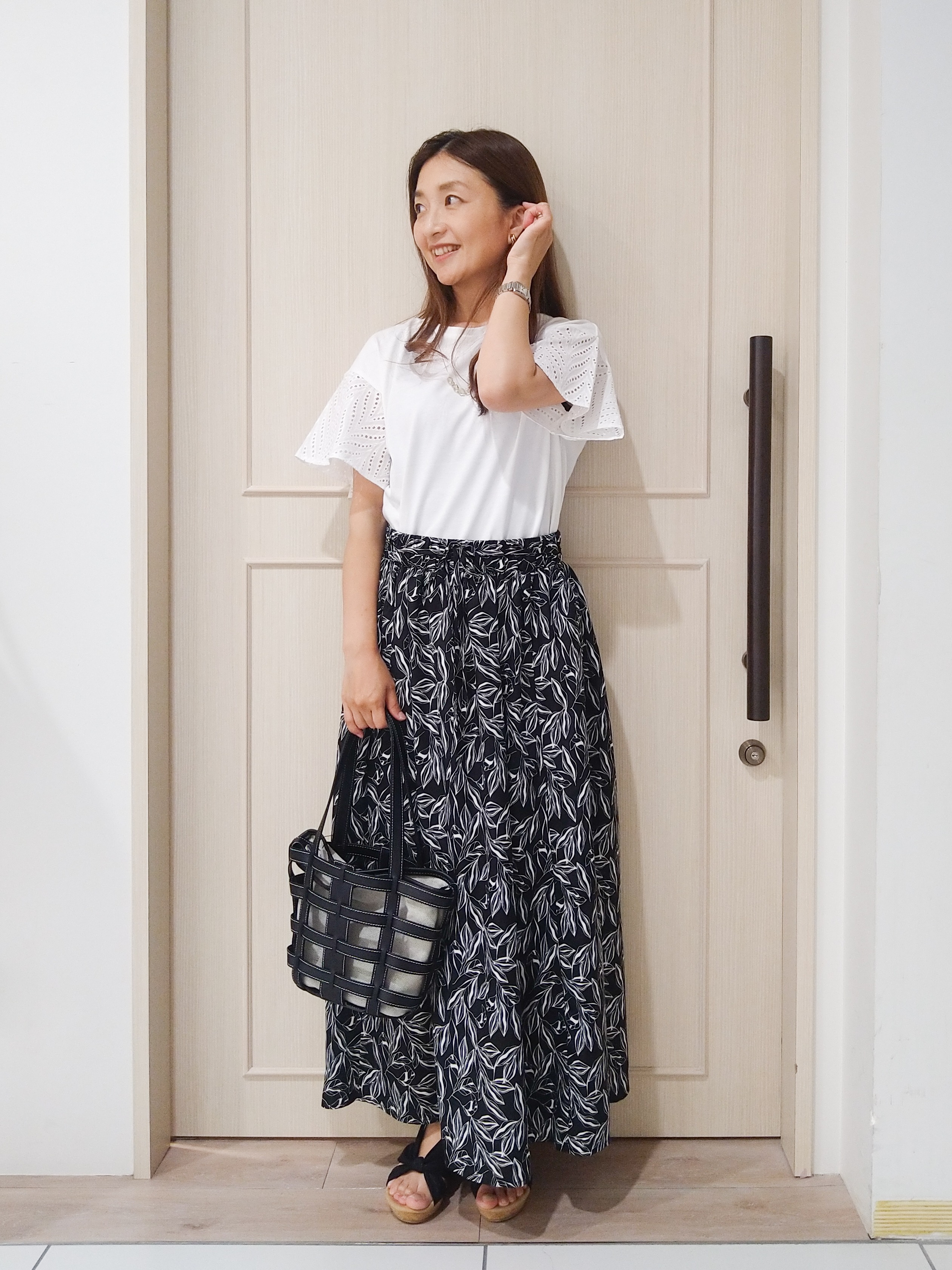 mi-saさんの「SHOO･LA･RUE｜【汗じみ防止/ひんやり/S-LL】レースが華やか お袖フレアTシャツ」を使ったコーディネート