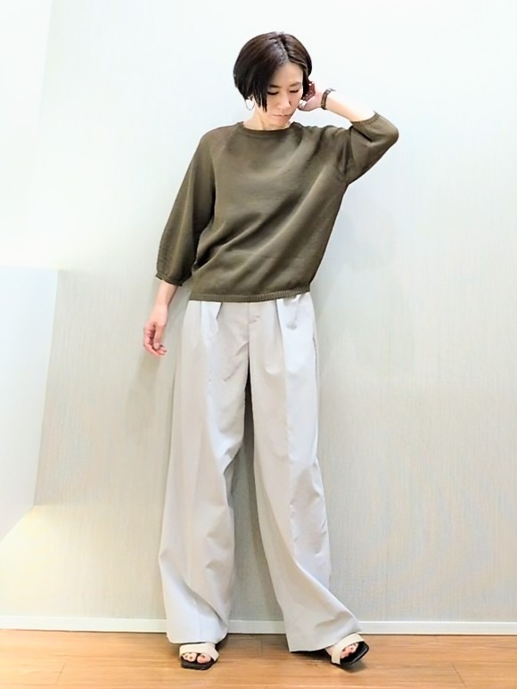 ミズタさんの「UNTITLED｜【洗える/ゆったり】クルーネックドライニット」を使ったコーディネート