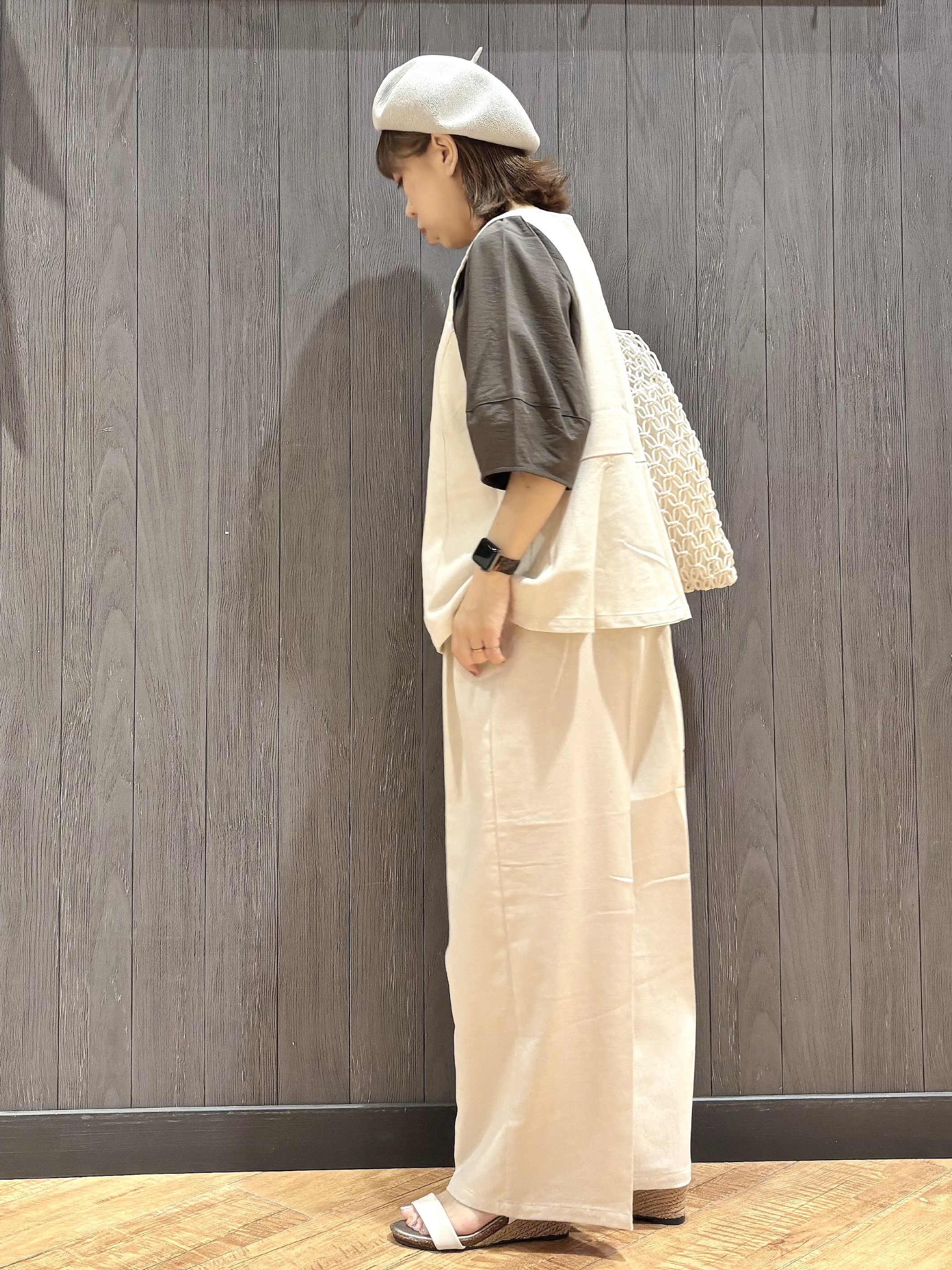 meiさんの「SHOO･LA･RUE｜【S-LL/洗濯機可/セットアップ可】軽凛(かろりん) ひんやりタックブラウス」を使ったコーディネート