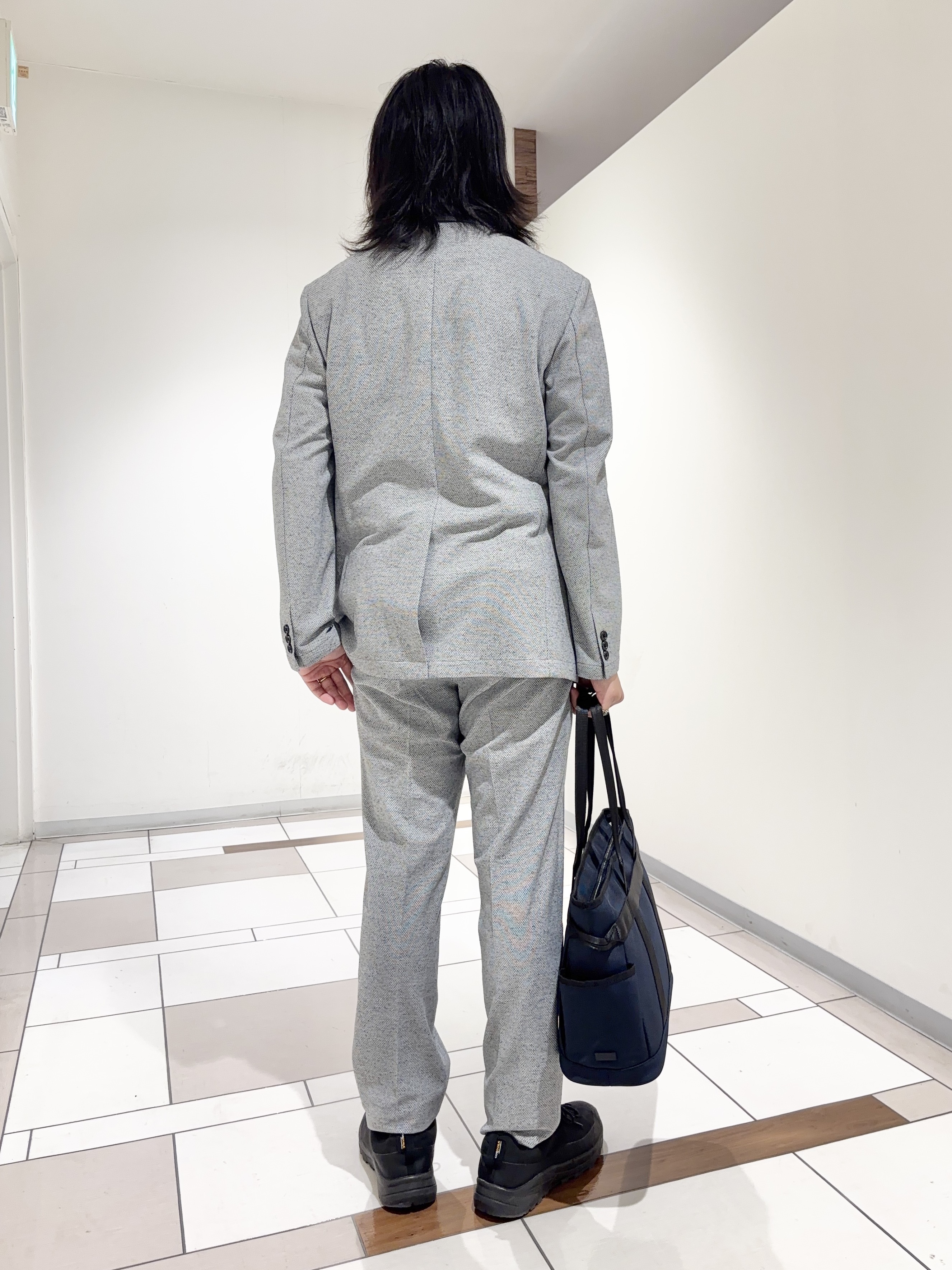 及川さんの「TAKEO KIKUCHI｜【抗菌防臭】CALCULO（R）ジャージ ジャケット」を使ったコーディネート