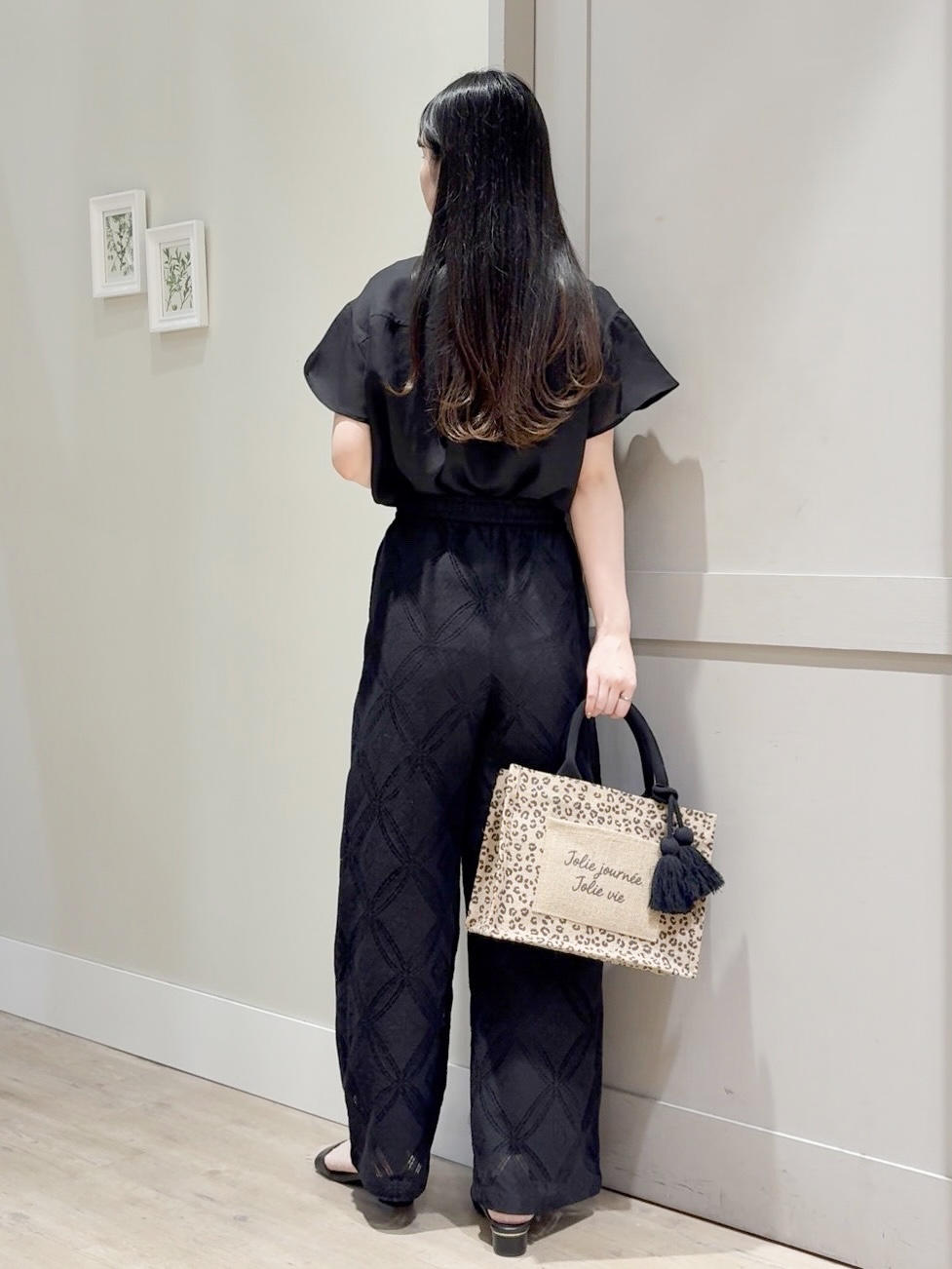 Mayuさんの「grove｜【洗濯機OK・ひんやり/SETUP可】シワになりにくい、フレアスリーブブラウス」を使ったコーディネート