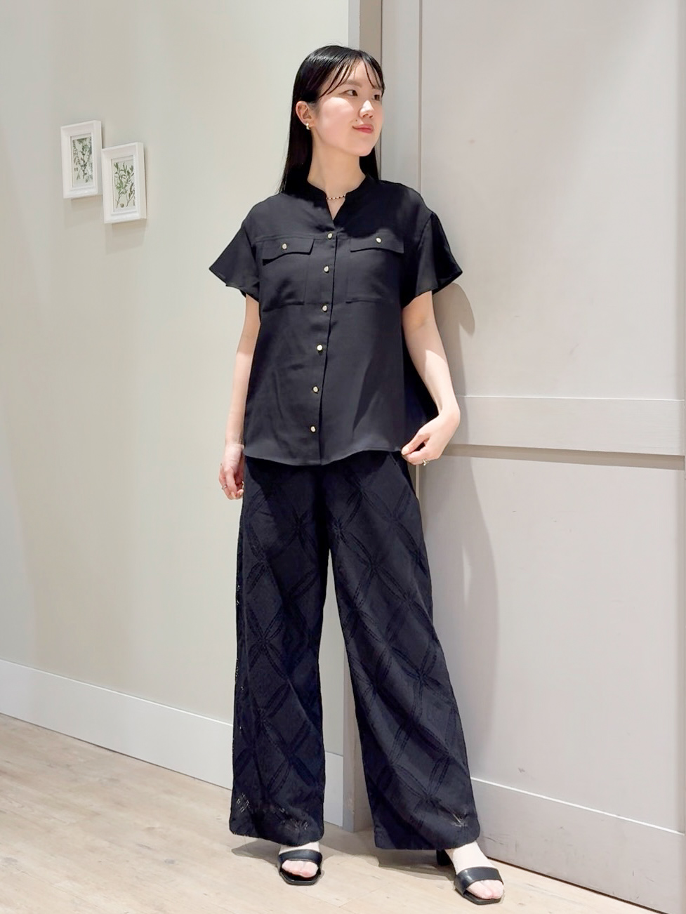 Mayuさんの「grove｜【洗濯機OK・ひんやり/SETUP可】シワになりにくい、フレアスリーブブラウス」を使ったコーディネート