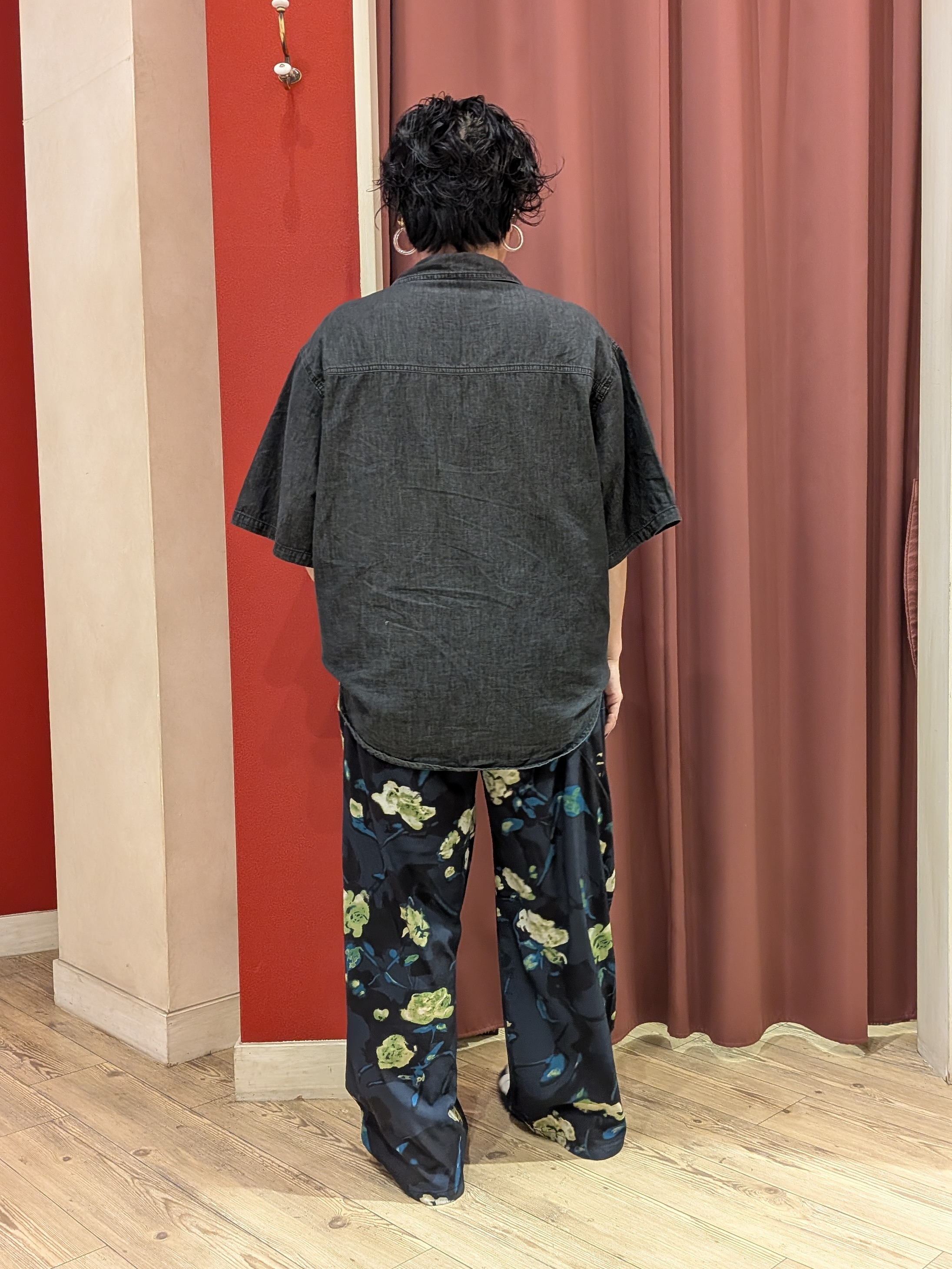 cameさんの「SHOO･LA･RUE｜【セットアップ可/S-LL】ライトオンスデニム 5分袖シャツ」を使ったコーディネート