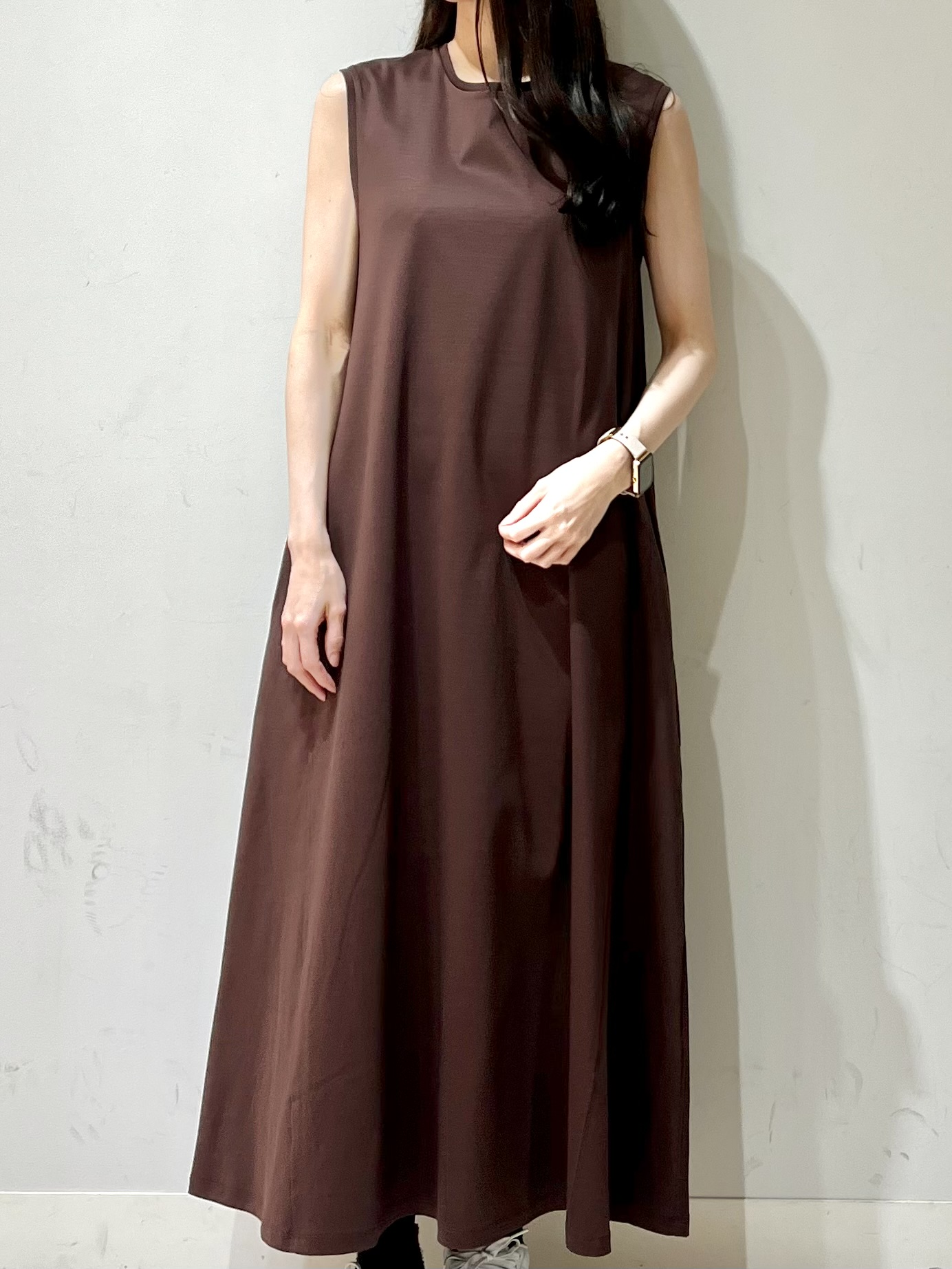 ことさんの「DRESSTERIOR｜【接触冷感／抗菌防臭／消臭/ウォッシャブル】アイスクリアコットン フレンチスリーブワンピース」を使ったコーディネート