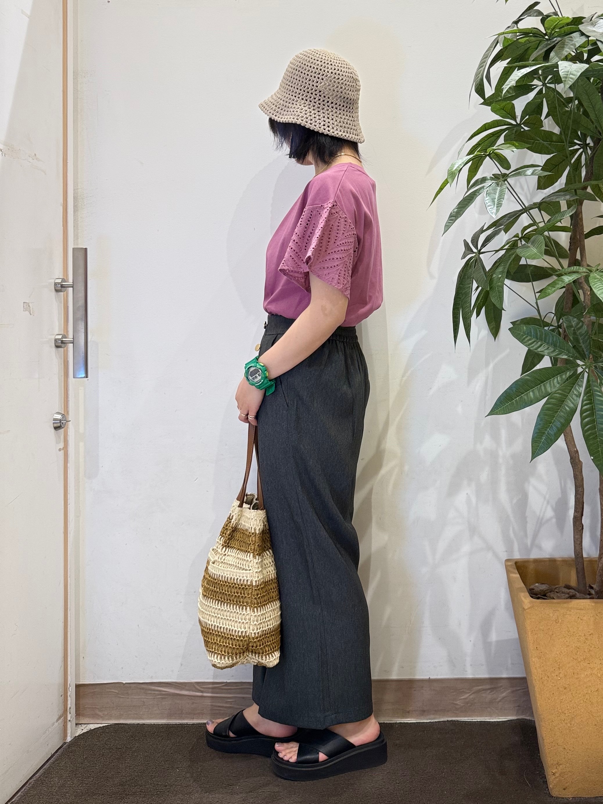 misakiさんの「SHOO･LA･RUE｜【汗じみ防止/ひんやり/S-LL】レースが華やか お袖フレアTシャツ」を使ったコーディネート