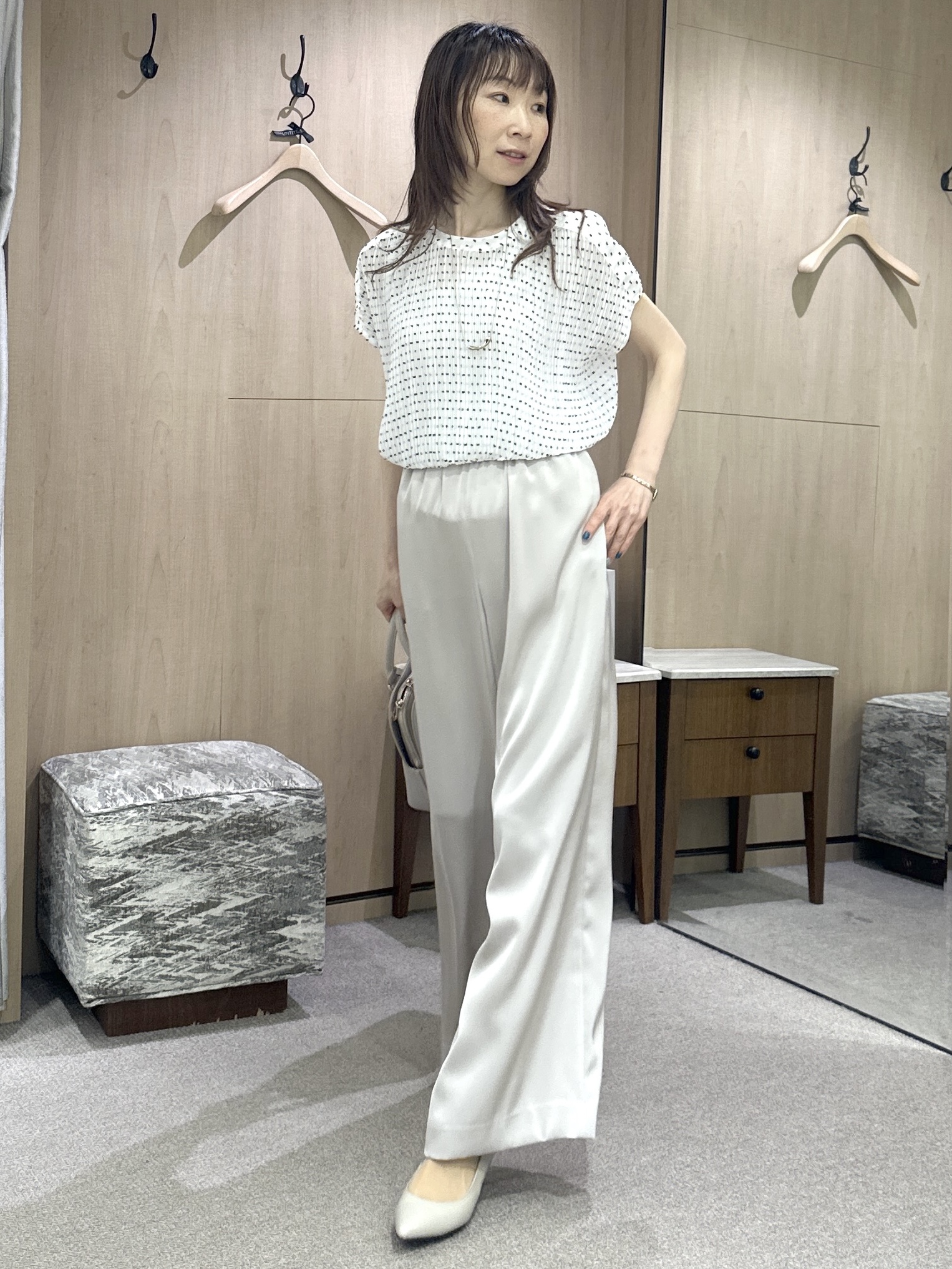 Miwaさんの「UNTITLED｜【1枚で着映える】ドットジャガードブラウス」を使ったコーディネート