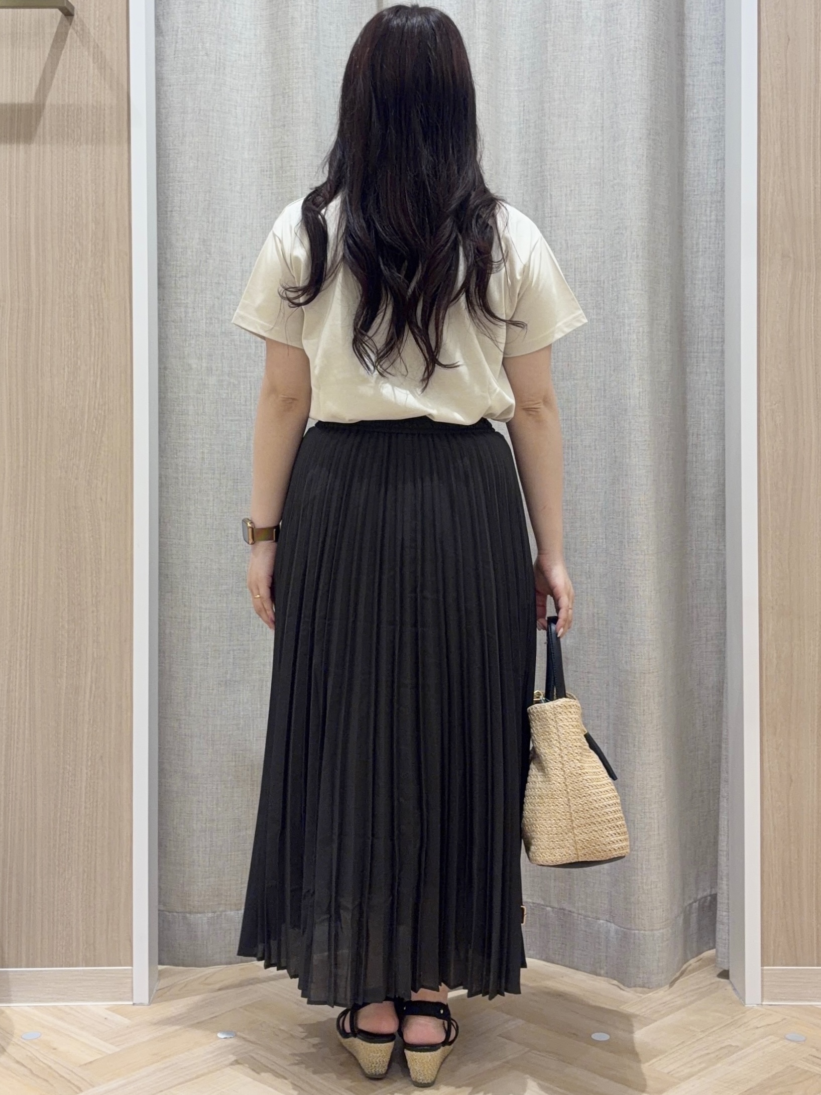 minamiさんの「grove｜【遮熱／吸水速乾／接触冷感／UVカット】ベーシックロゴTシャツ」を使ったコーディネート