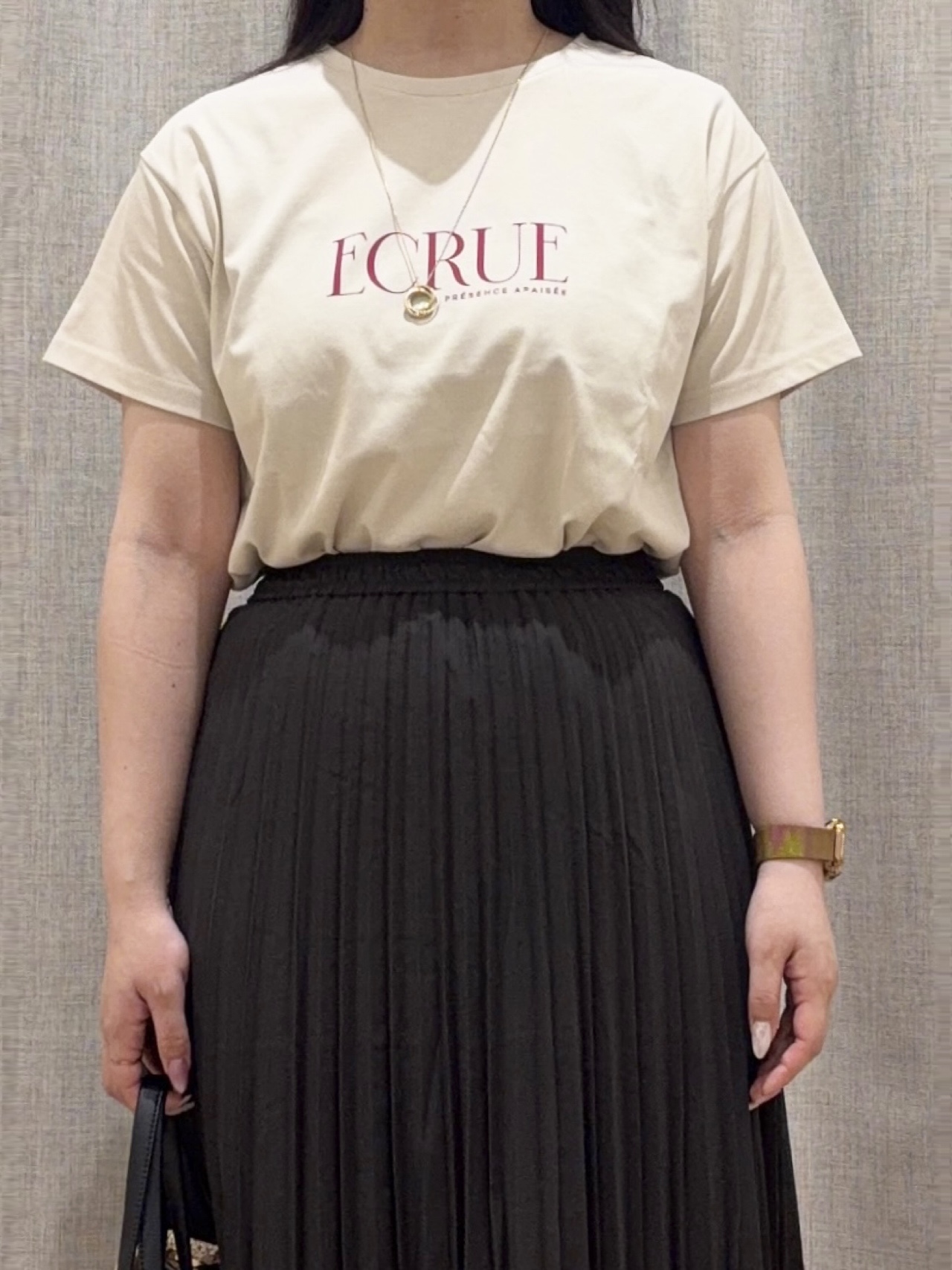 minamiさんの「grove｜【遮熱／吸水速乾／接触冷感／UVカット】ベーシックロゴTシャツ」を使ったコーディネート