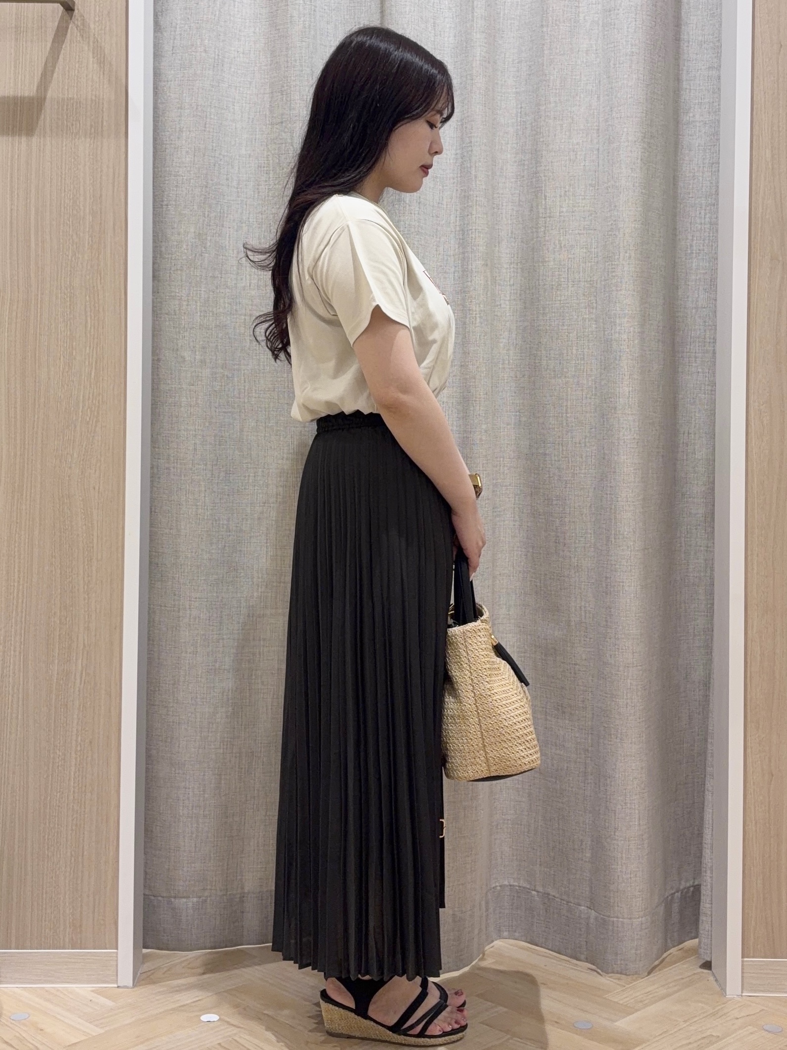 minamiさんの「grove｜【遮熱／吸水速乾／接触冷感／UVカット】ベーシックロゴTシャツ」を使ったコーディネート