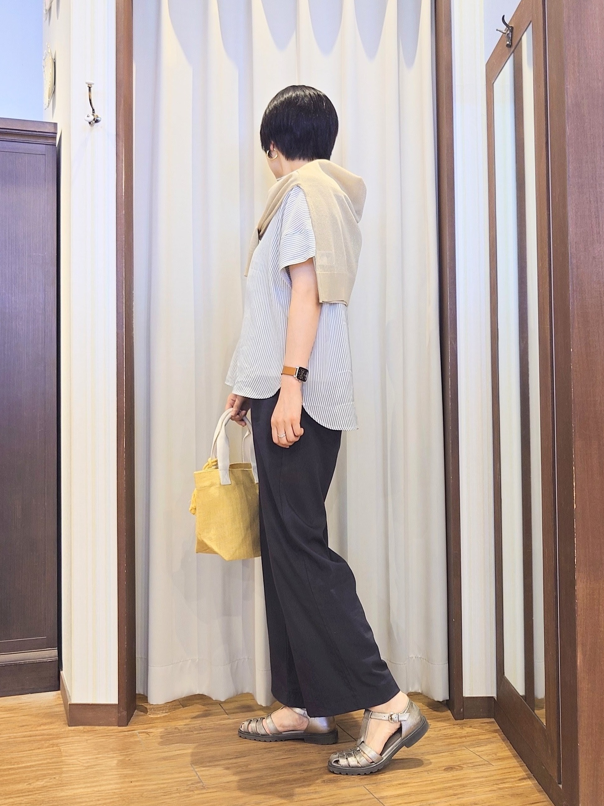 ERIKOさんの「SHOO･LA･RUE｜【さらり快適/洗濯機可/S-LL】シアーラメカーディガン」を使ったコーディネート