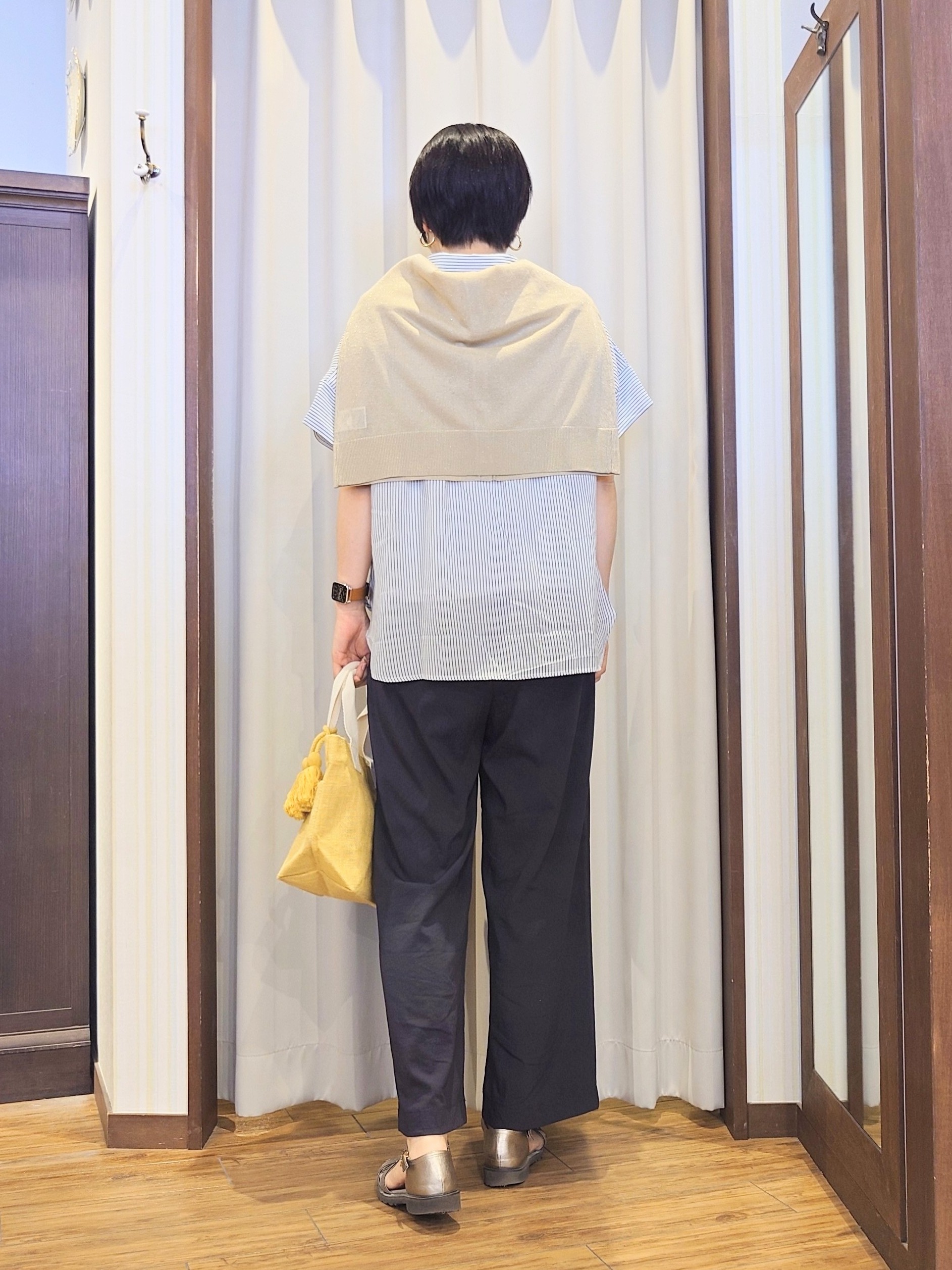 ERIKOさんの「SHOO･LA･RUE｜【さらり快適/洗濯機可/S-LL】シアーラメカーディガン」を使ったコーディネート