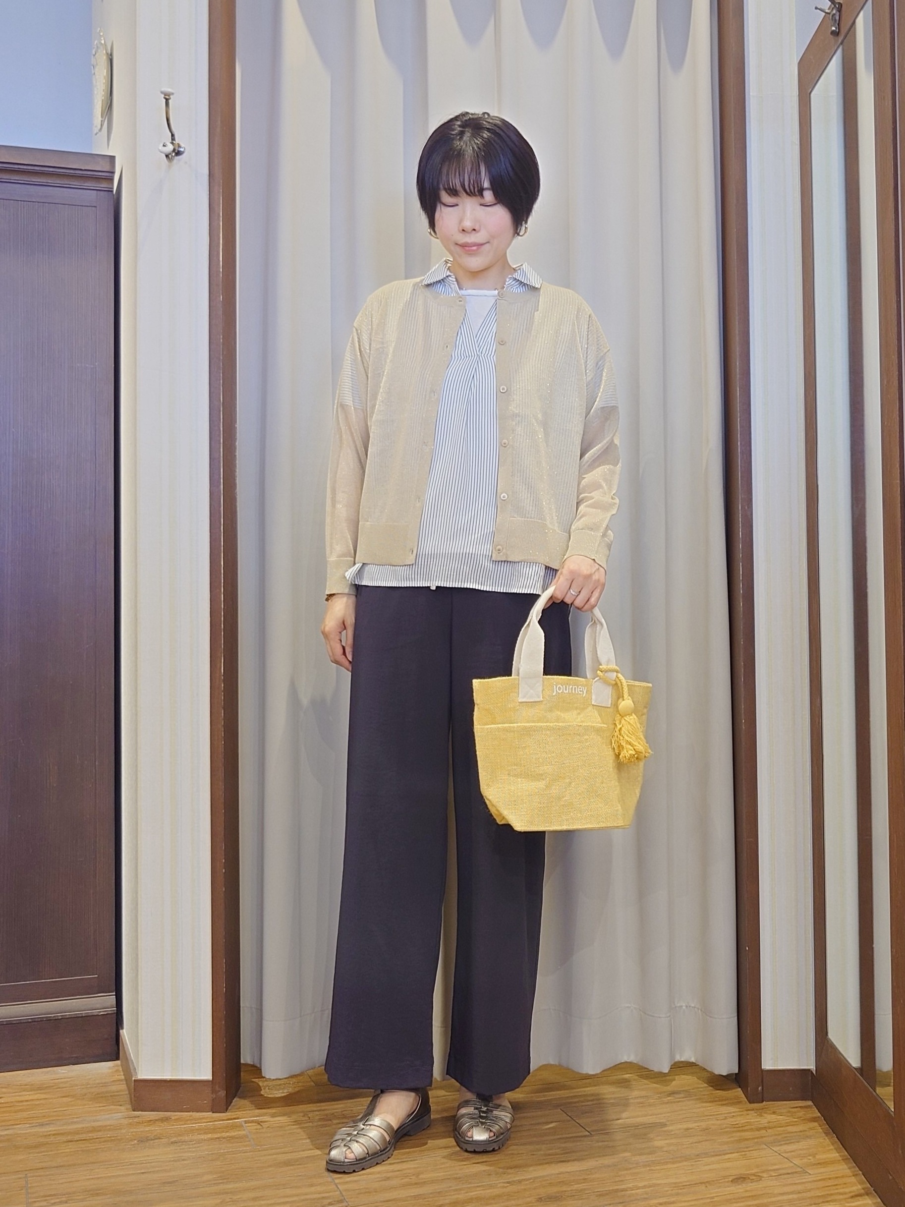 ERIKOさんの「SHOO･LA･RUE｜【さらり快適/洗濯機可/S-LL】シアーラメカーディガン」を使ったコーディネート