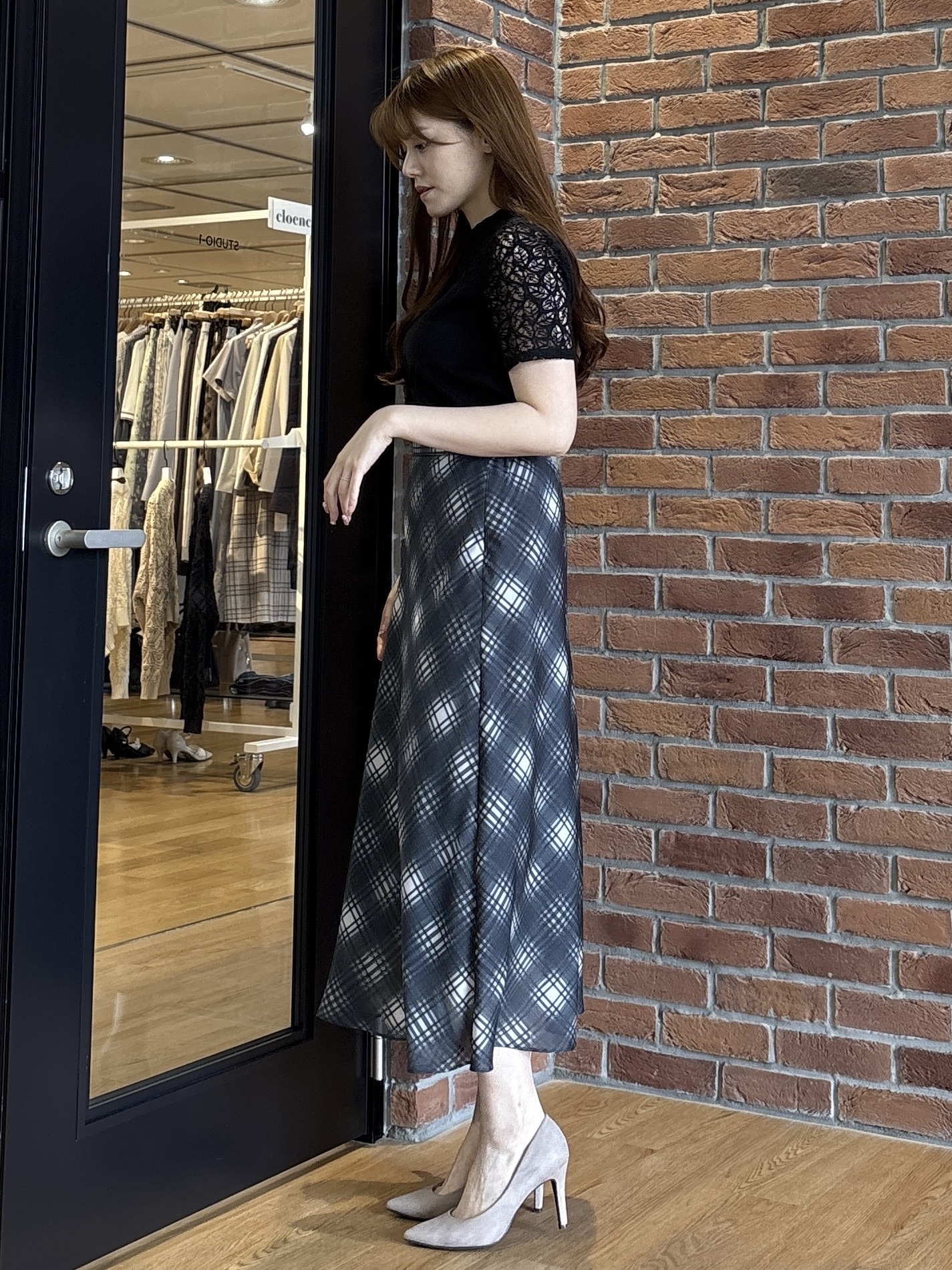 sayaさんの「COUP DE CHANCE｜【手洗い可／日本製】ラッセルレースプルオーバー」を使ったコーディネート