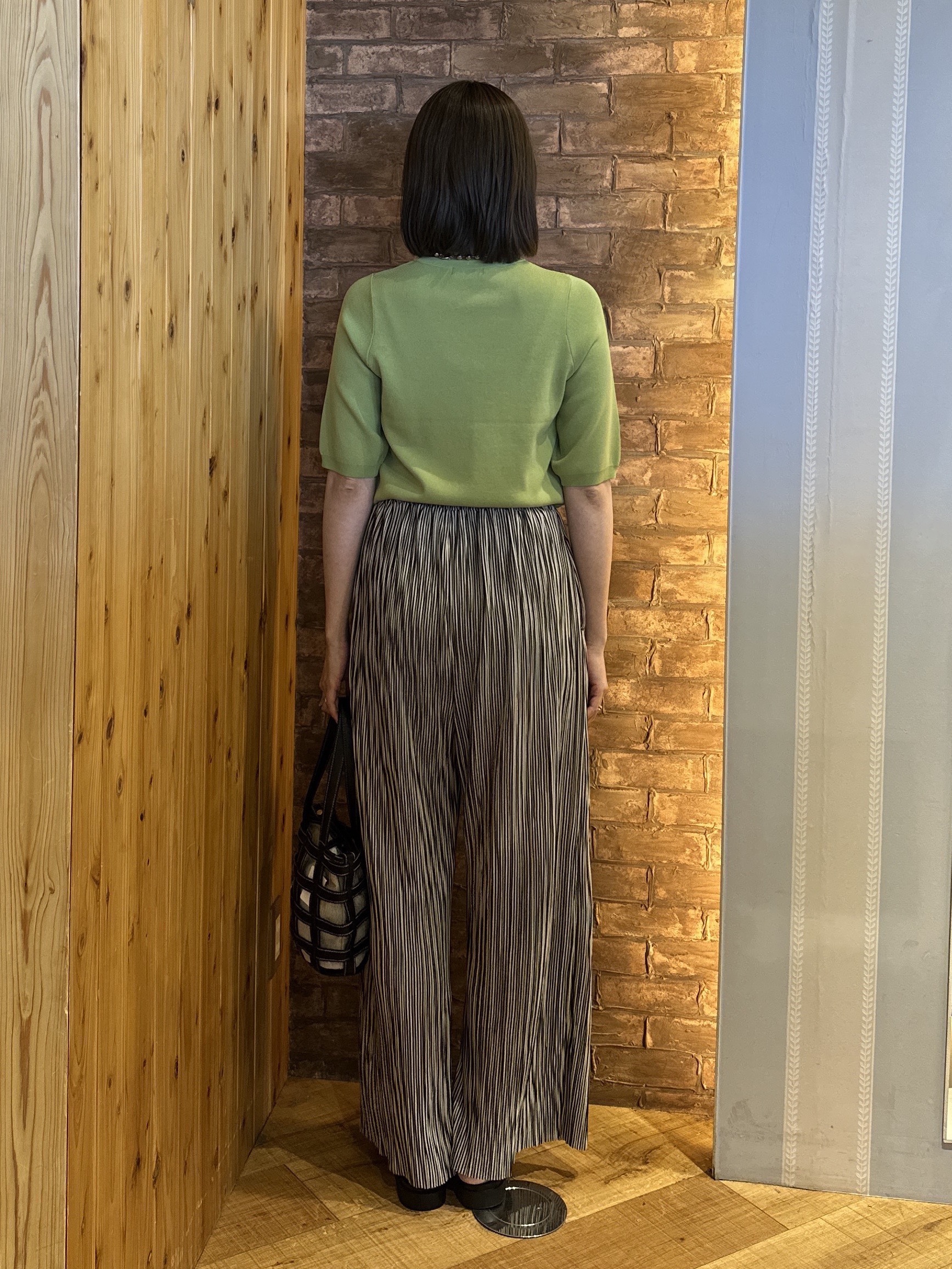 chiiさんの「SHOO･LA･RUE｜【毎日洗える/S-LL/ひんやり/UV】上半身すっきり 二の腕見せない5分袖ニット」を使ったコーディネート