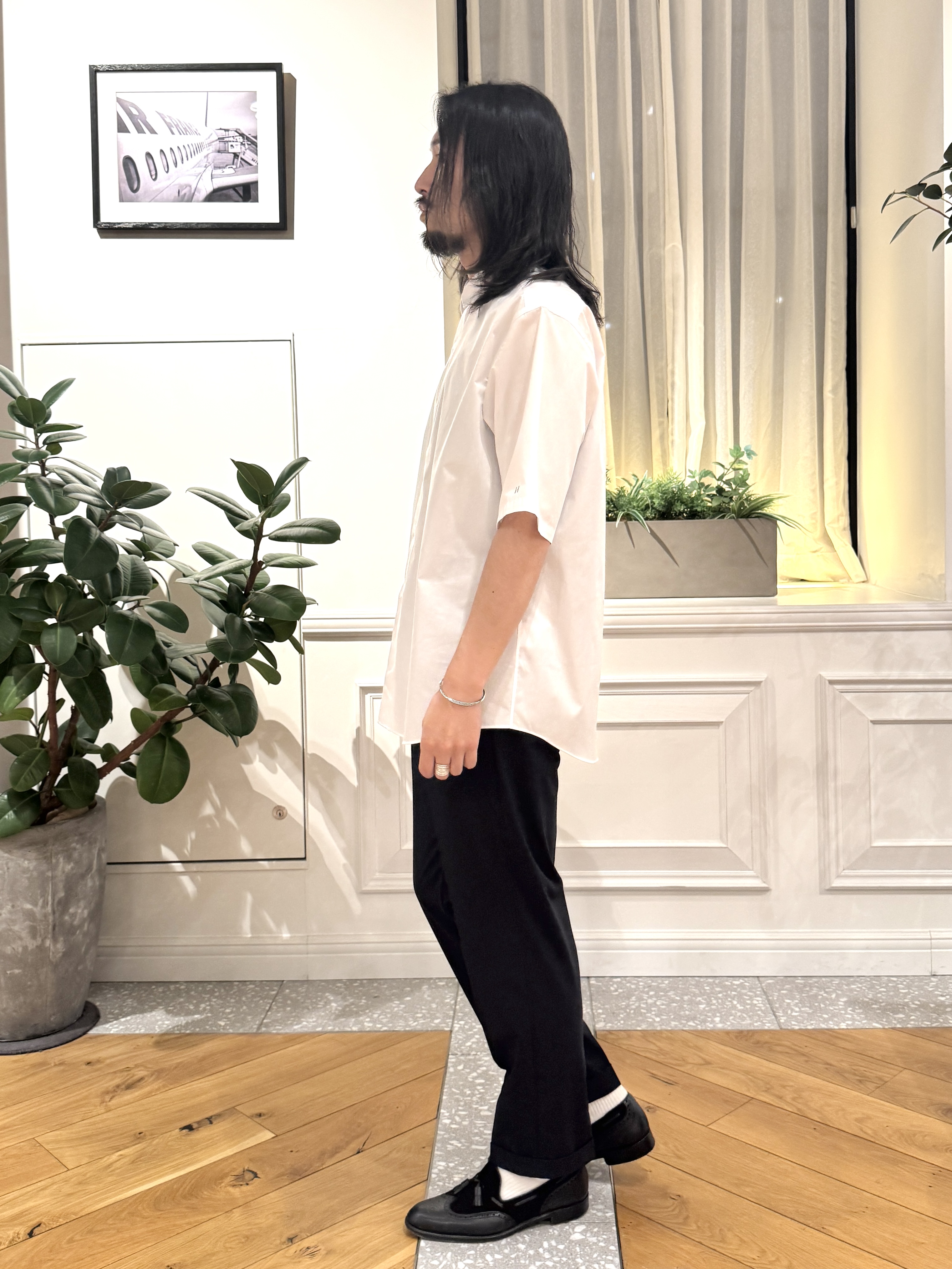 kawarataniさんの「DRESSTERIOR｜【干場義雅&times;DRESSTERIOR】シドグラスシャツ」を使ったコーディネート