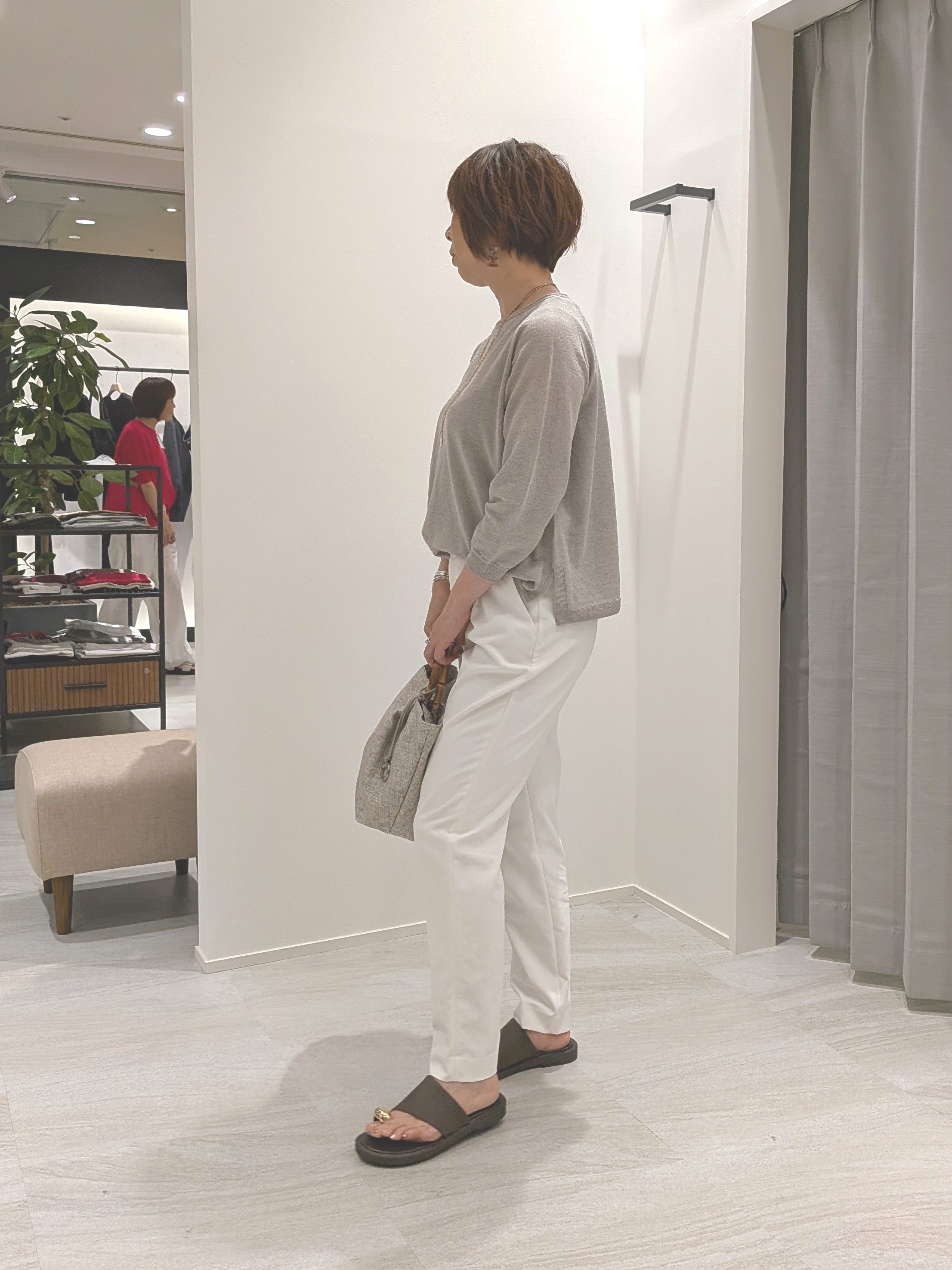 Hiromiさんの「UNTITLED｜【ゆったり/リラクシー】リネンボートネックプルオーバー」を使ったコーディネート