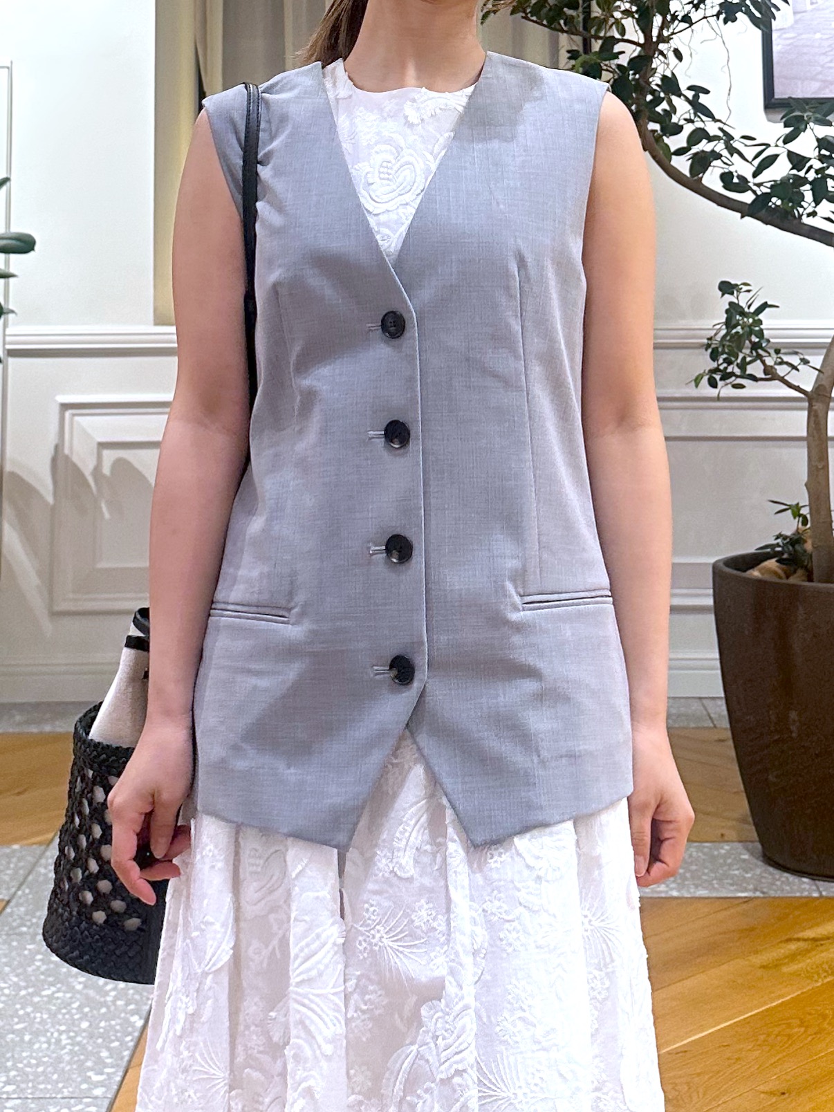 なべこさんの「DRESSTERIOR｜【セットアップ可/ウォッシャブル】セットアップストライプジレ」を使ったコーディネート