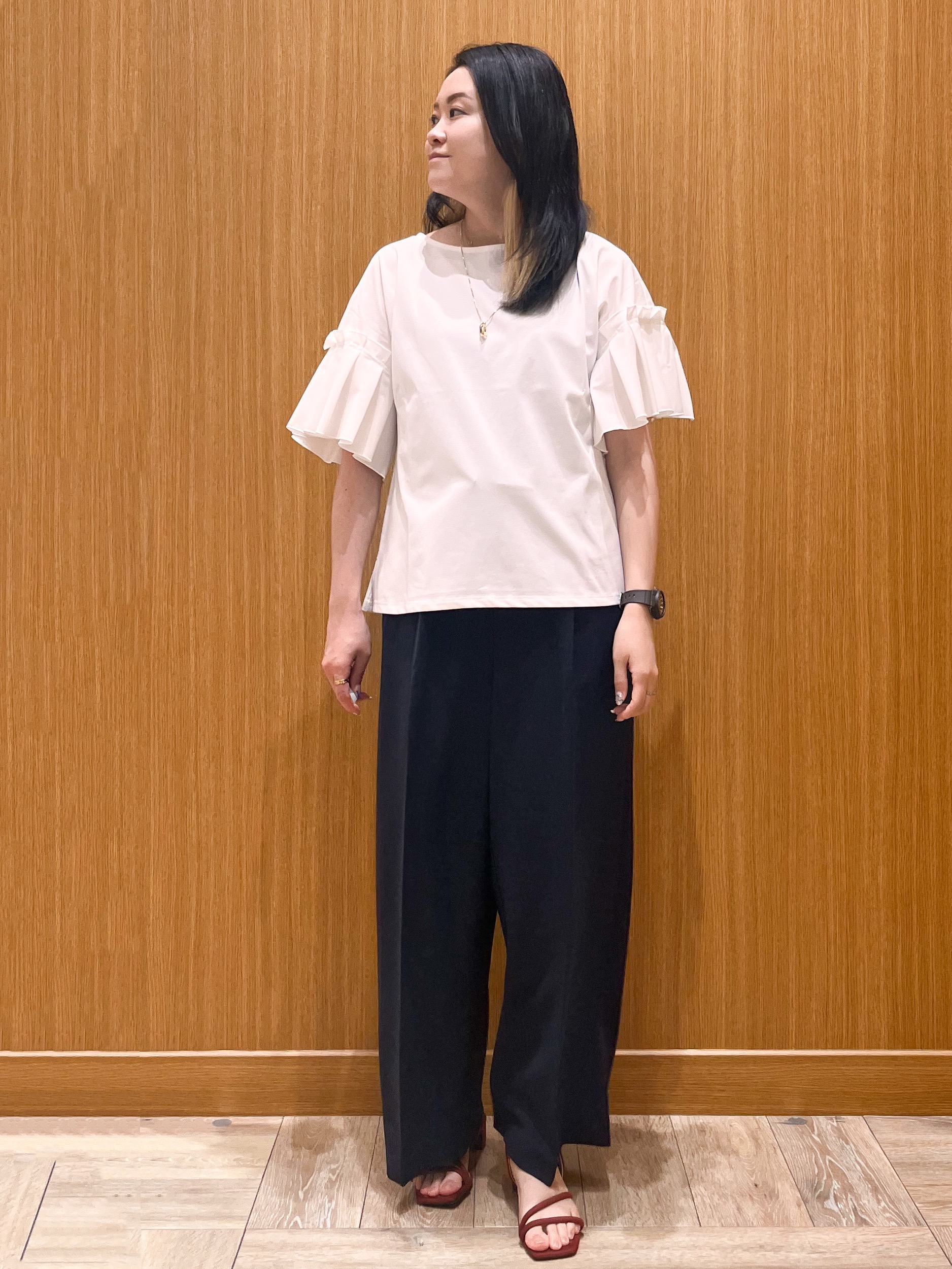 aさんの「OPAQUE.CLIP｜【接触冷感】タックスリーブカットソー《洗濯機OK》」を使ったコーディネート