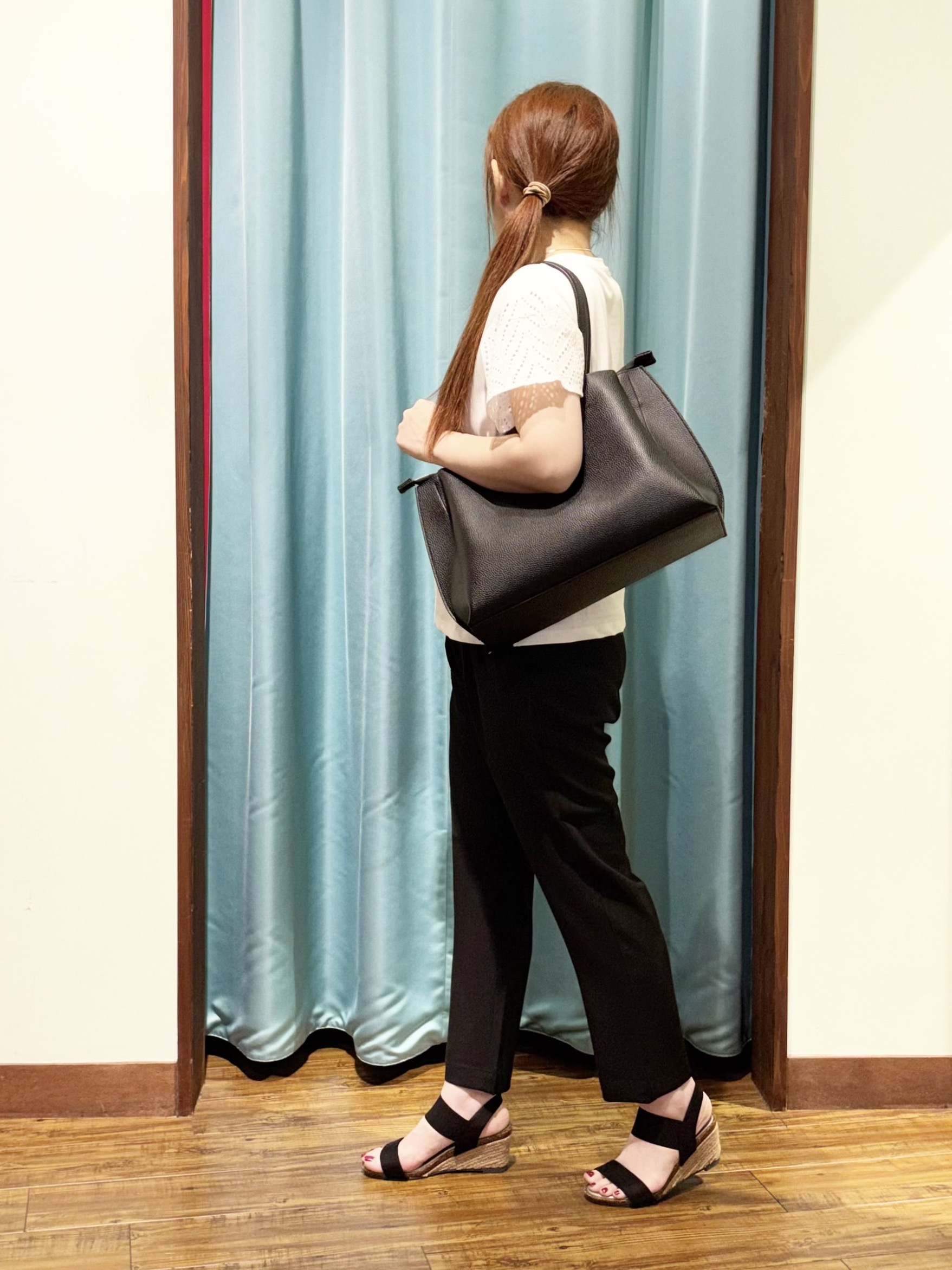tukiさんの「SHOO･LA･RUE｜【汗じみ防止/ひんやり/S-LL】レースが華やか お袖フレアTシャツ」を使ったコーディネート