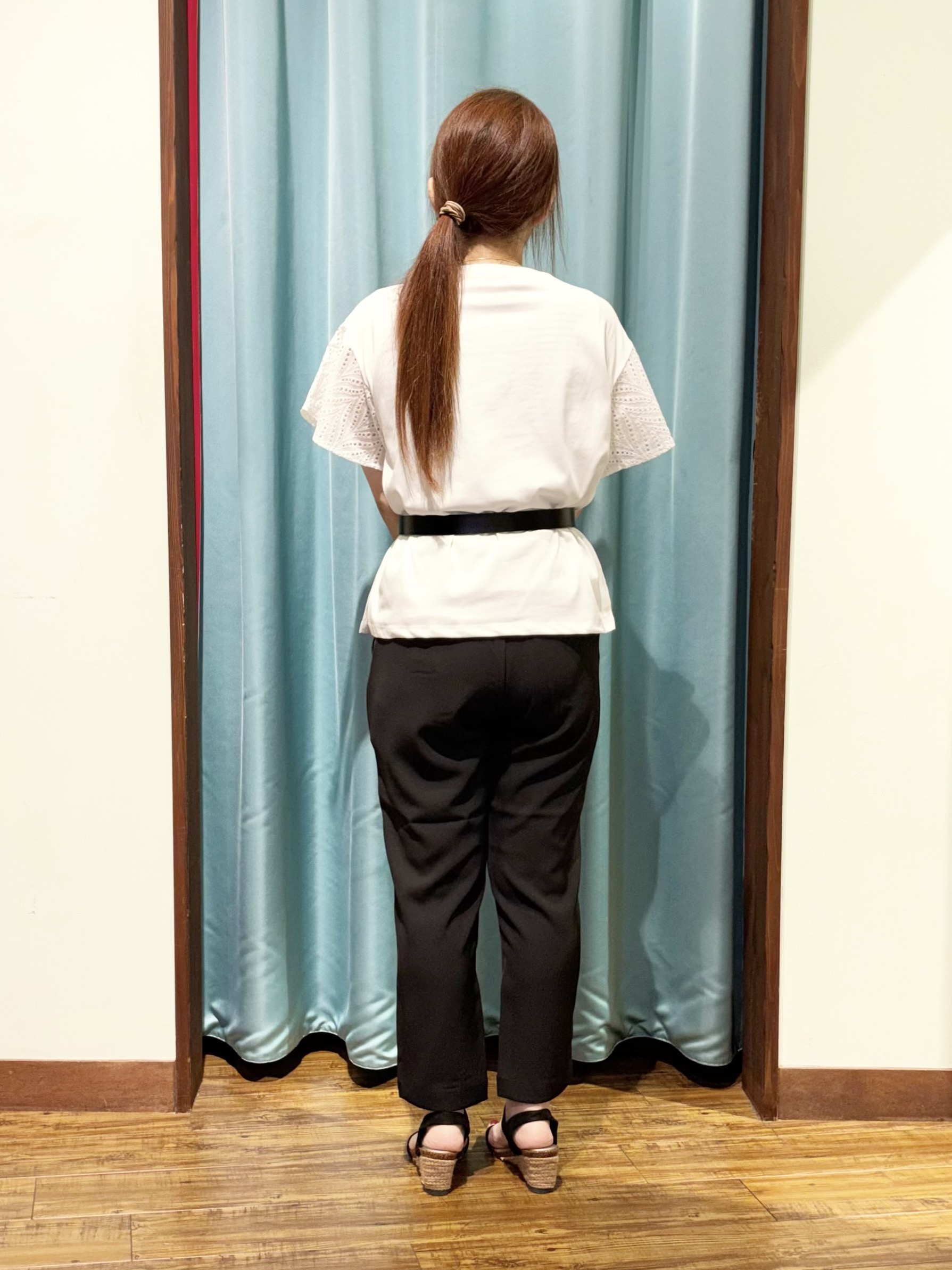 tukiさんの「SHOO･LA･RUE｜【汗じみ防止/ひんやり/S-LL】レースが華やか お袖フレアTシャツ」を使ったコーディネート