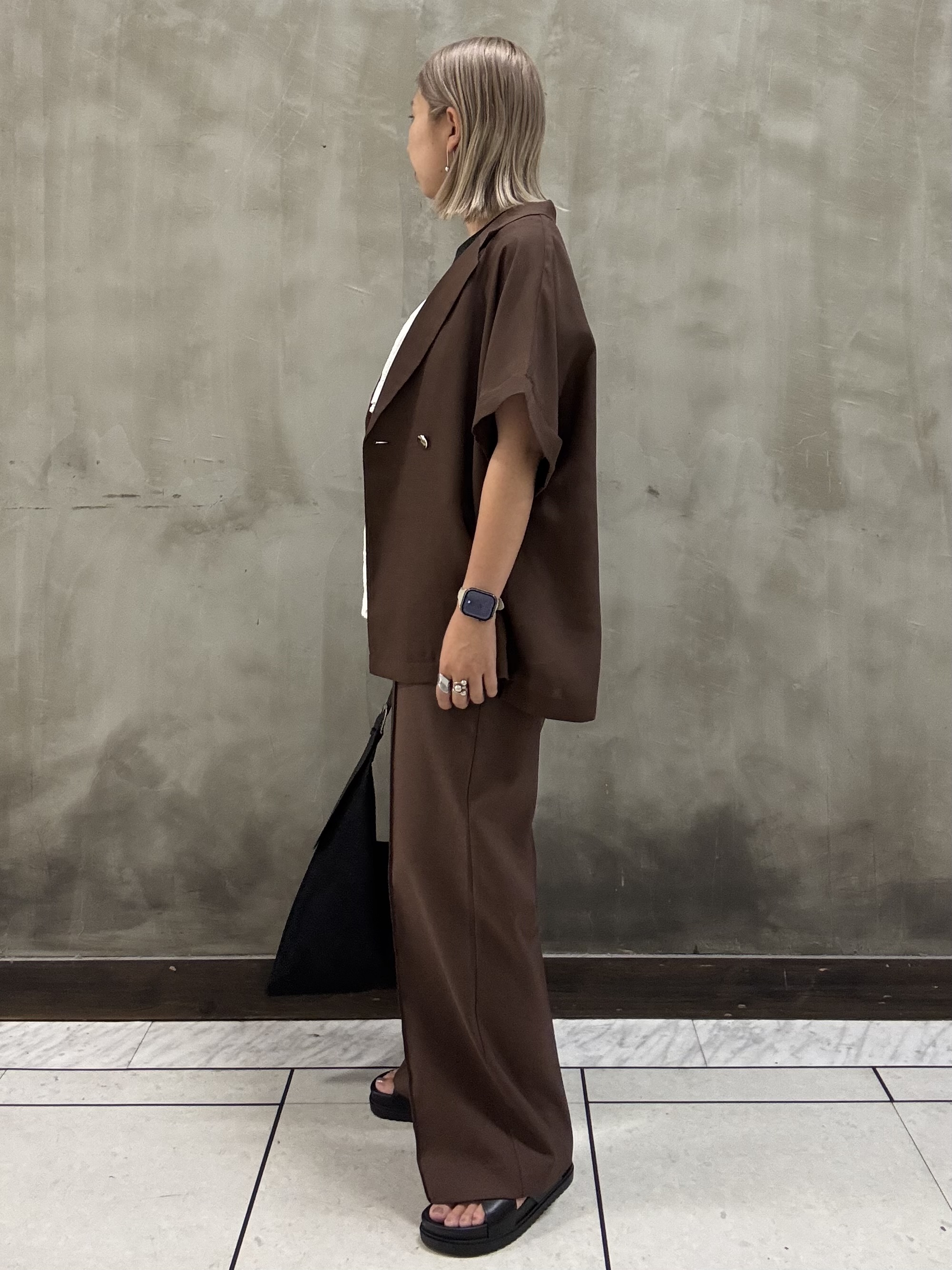 minaさんの「grove｜【洗濯機OK・ひんやり/SETUP可】シワになりにくいハーフスリーブジャケット」を使ったコーディネート