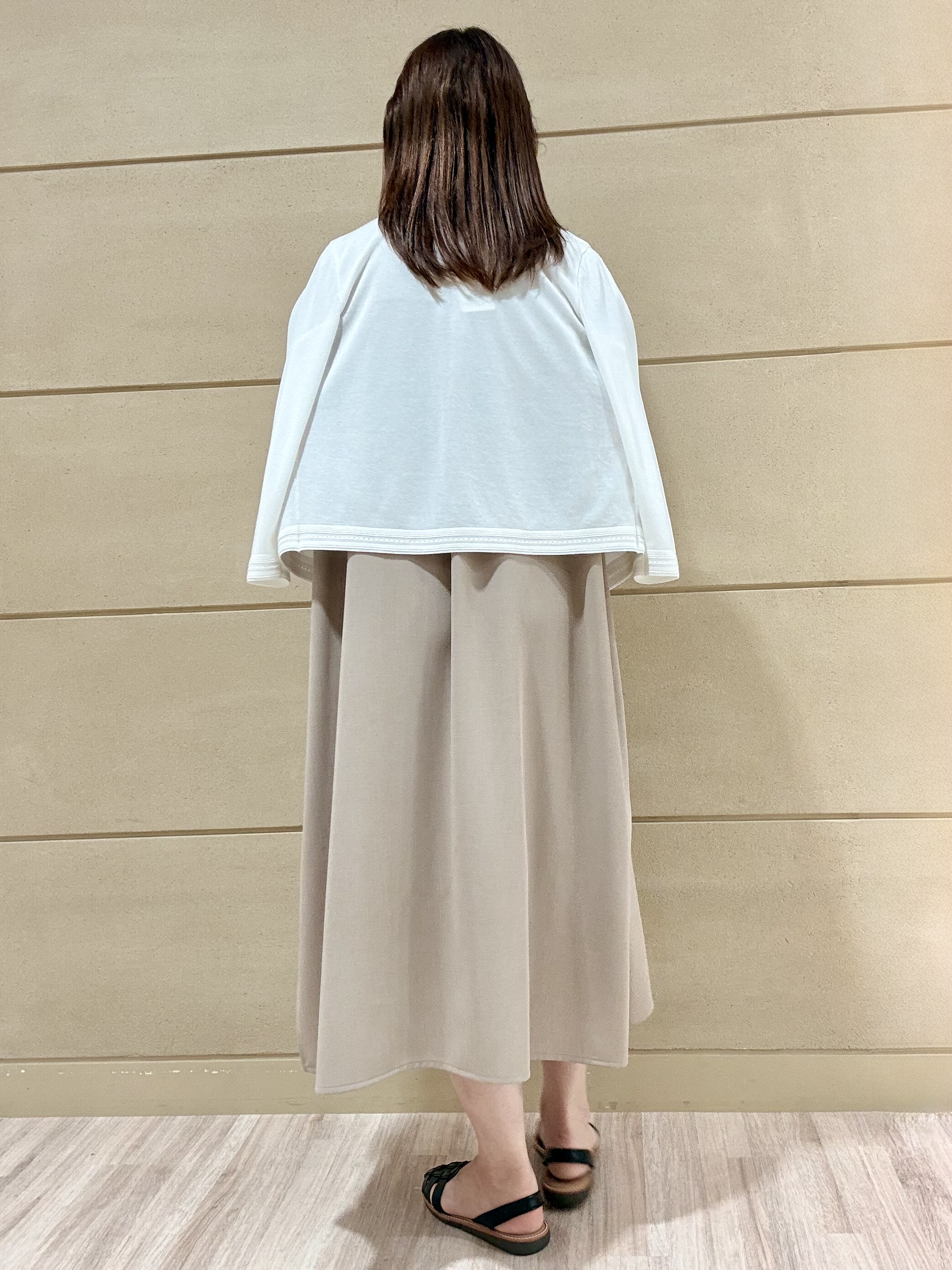 Marさんの「Reflect｜すっきり見えバンドカラーシャツワンピース」を使ったコーディネート