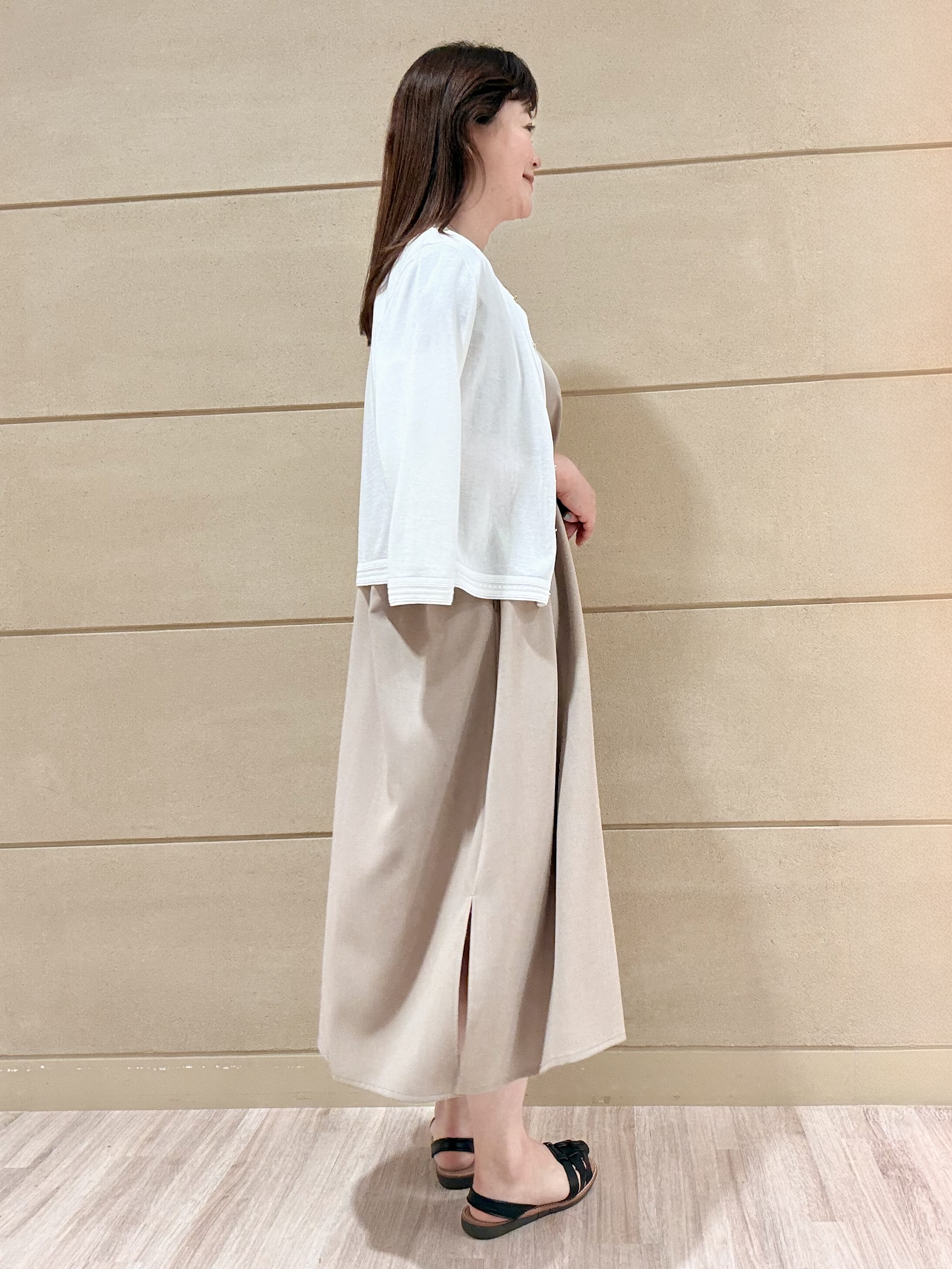 Marさんの「Reflect｜すっきり見えバンドカラーシャツワンピース」を使ったコーディネート
