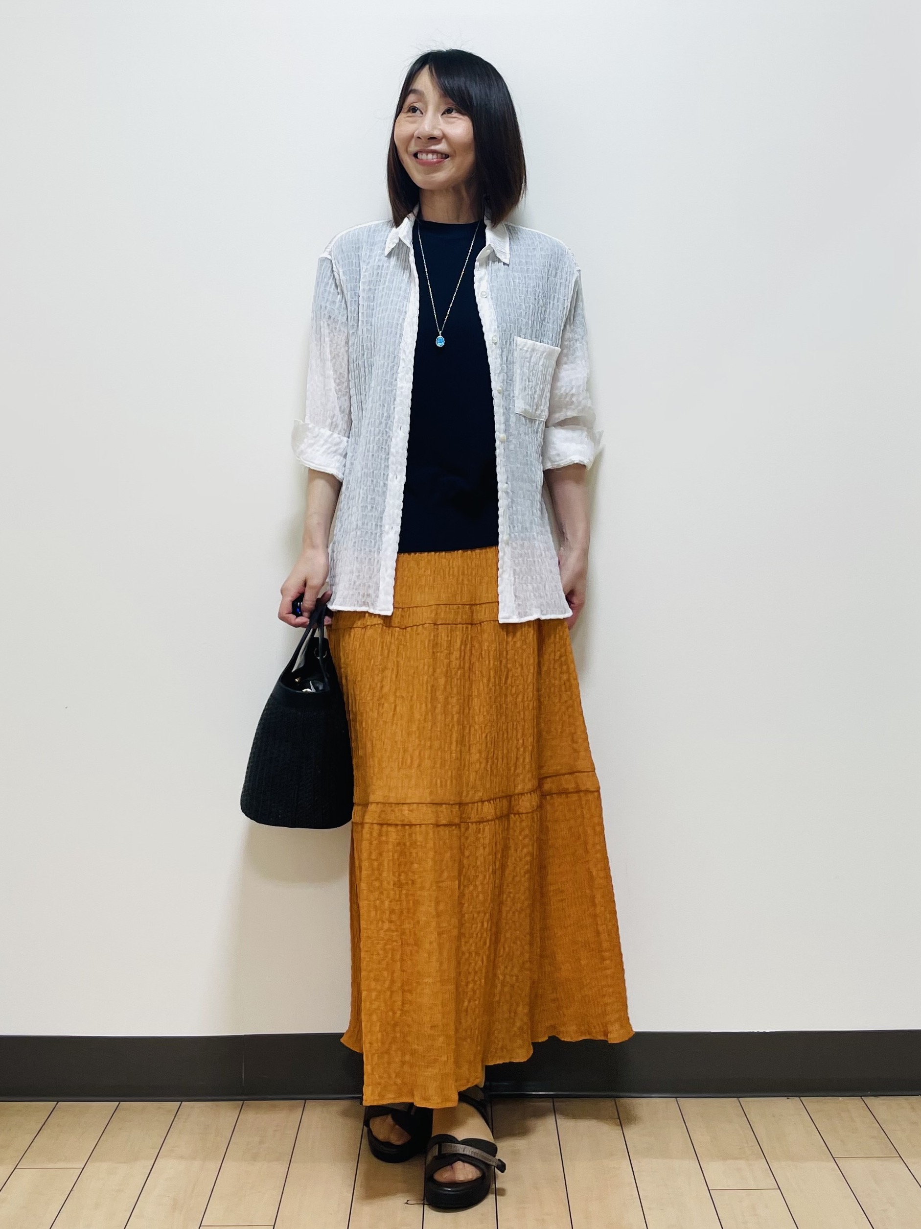 Riiさんの「Reflect｜【UVカット／接触冷感／吸水速乾】タックデザインフレアトップス」を使ったコーディネート