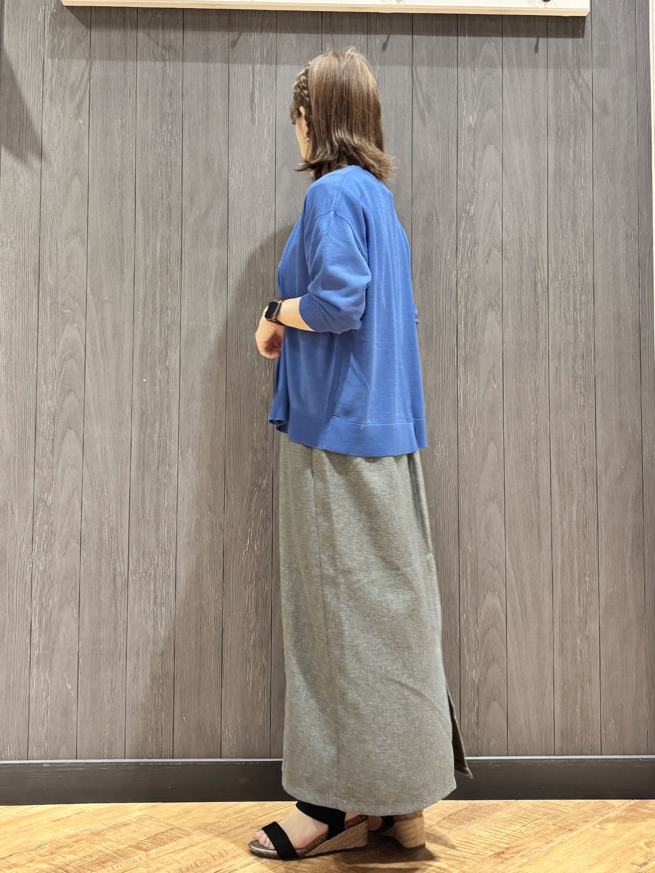 meiさんの「SHOO･LA･RUE｜【2点セット/洗濯機可/S-LL】お袖パールがアクセント ネックレス付きトップス」を使ったコーディネート